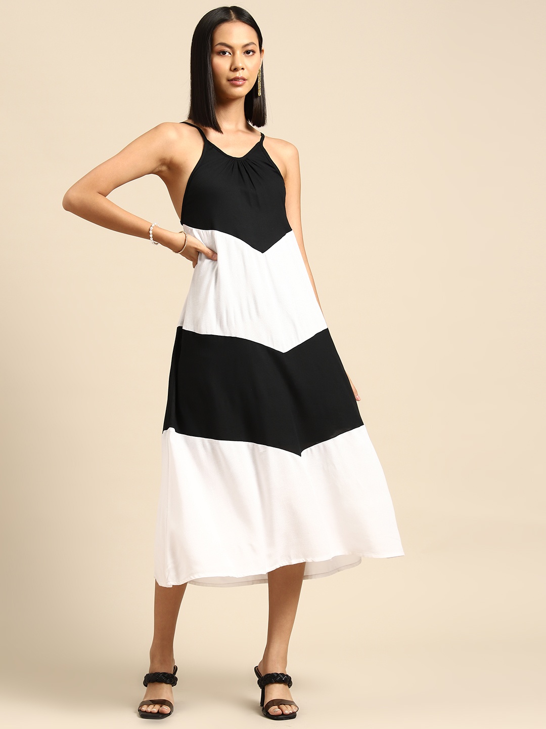 

DODO & MOA Colourblocked Crepe A-Line Midi Dress, White