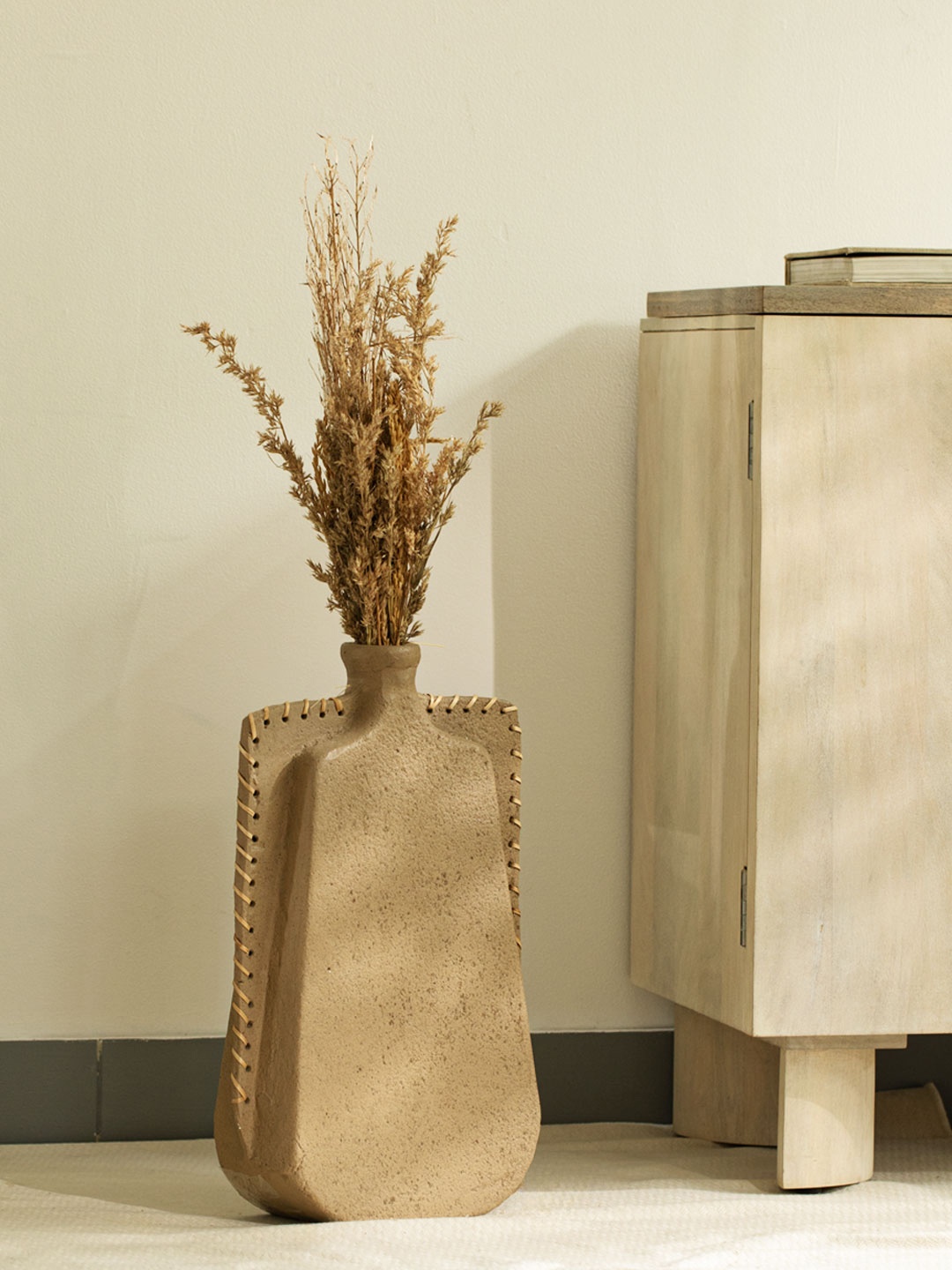 

ellementry Brown Niraan Ecomix Vase With Cane Tall