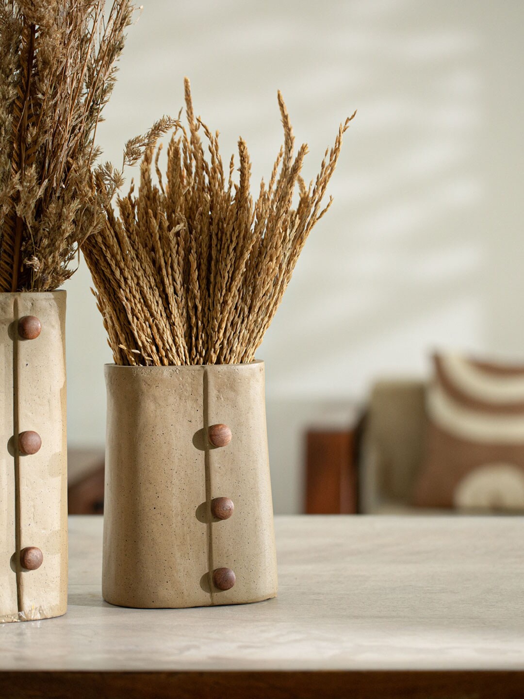

ellementry Brown Ecomix Vase With Wooden Beads Short