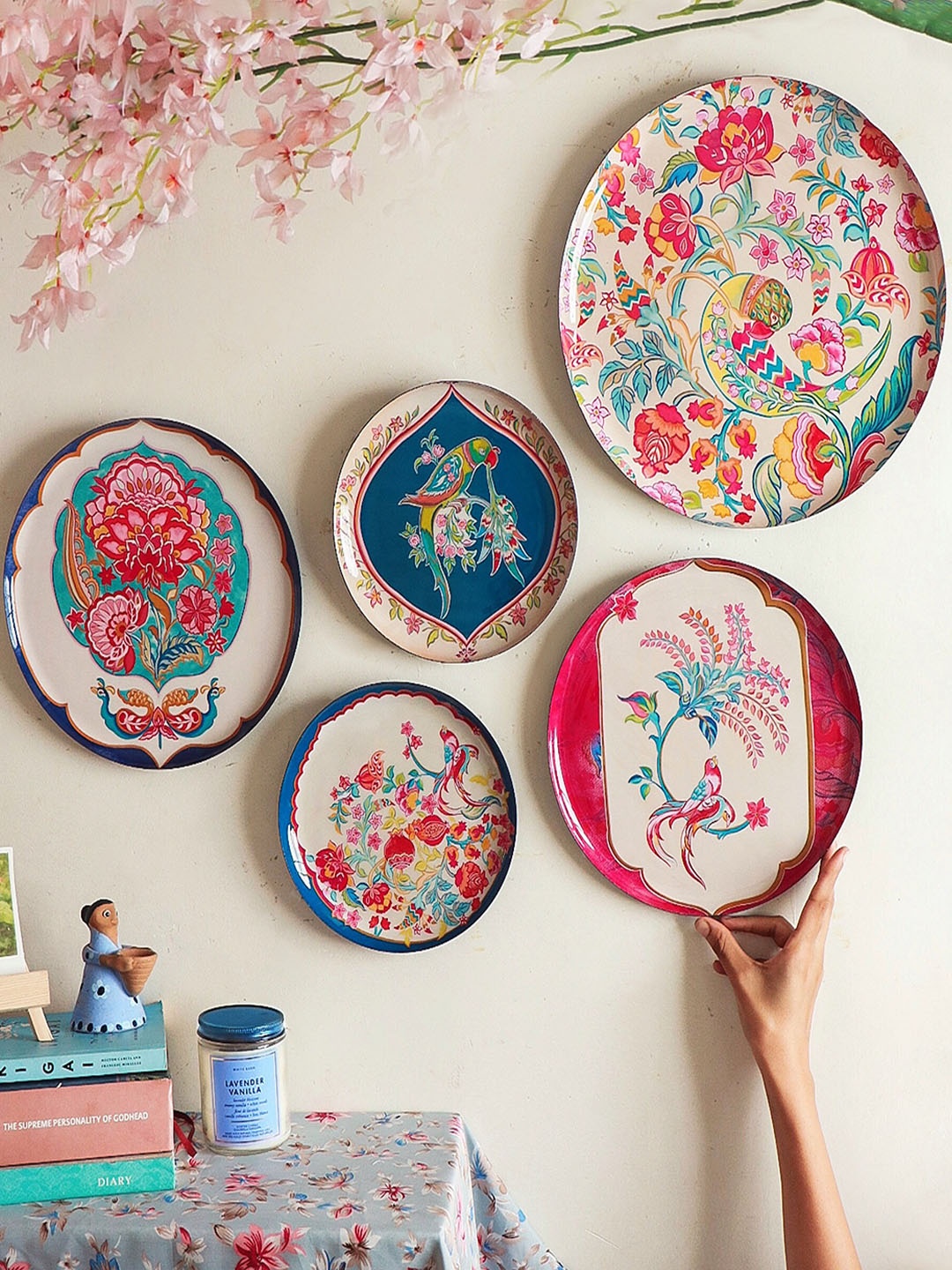 

Ritualistic Pink & Blue 5 Pieces Printed Birds Of Paradise Wall Decors