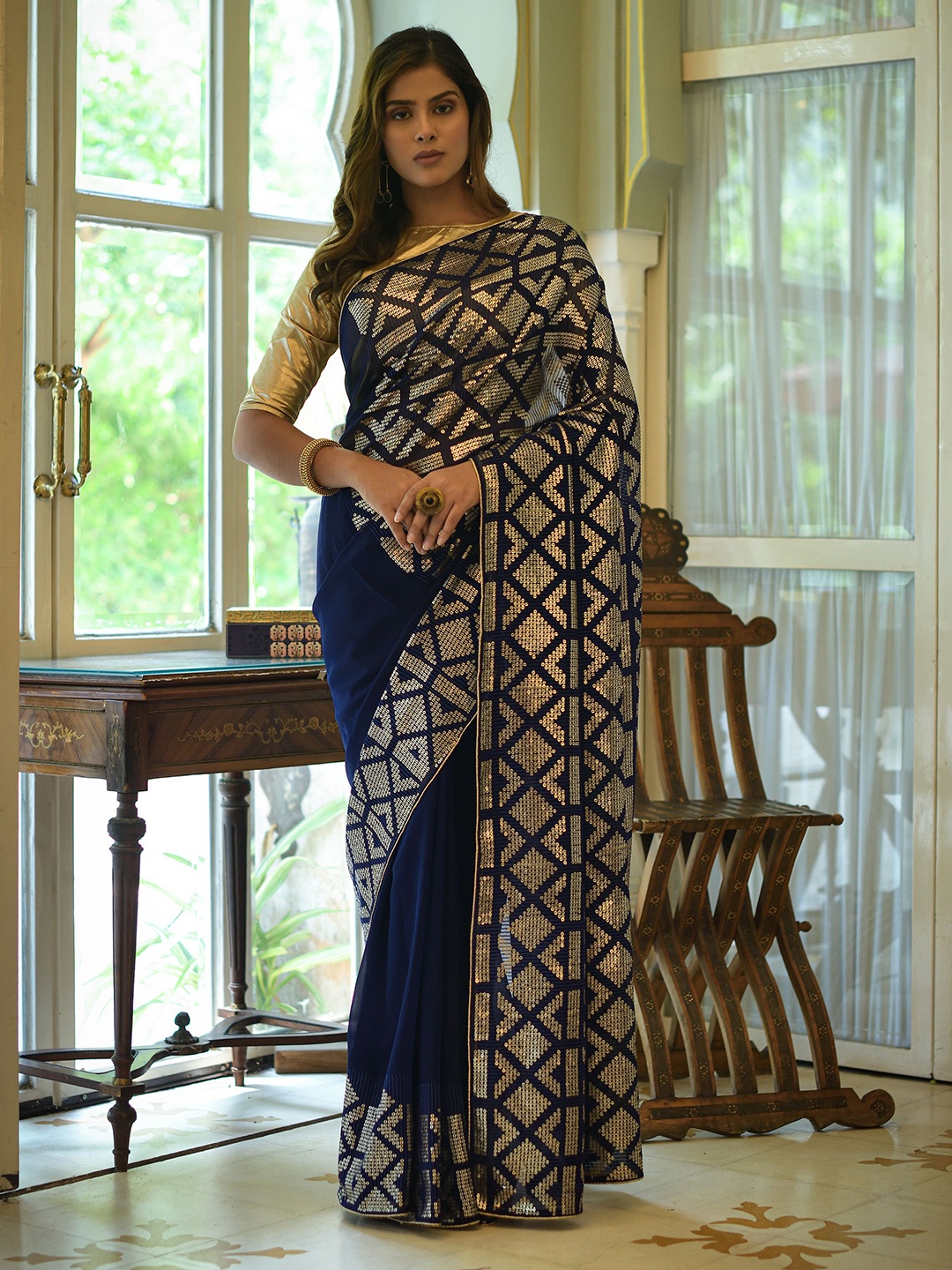 

Globon Impex Sequinned Pure Georgette Saree, Blue