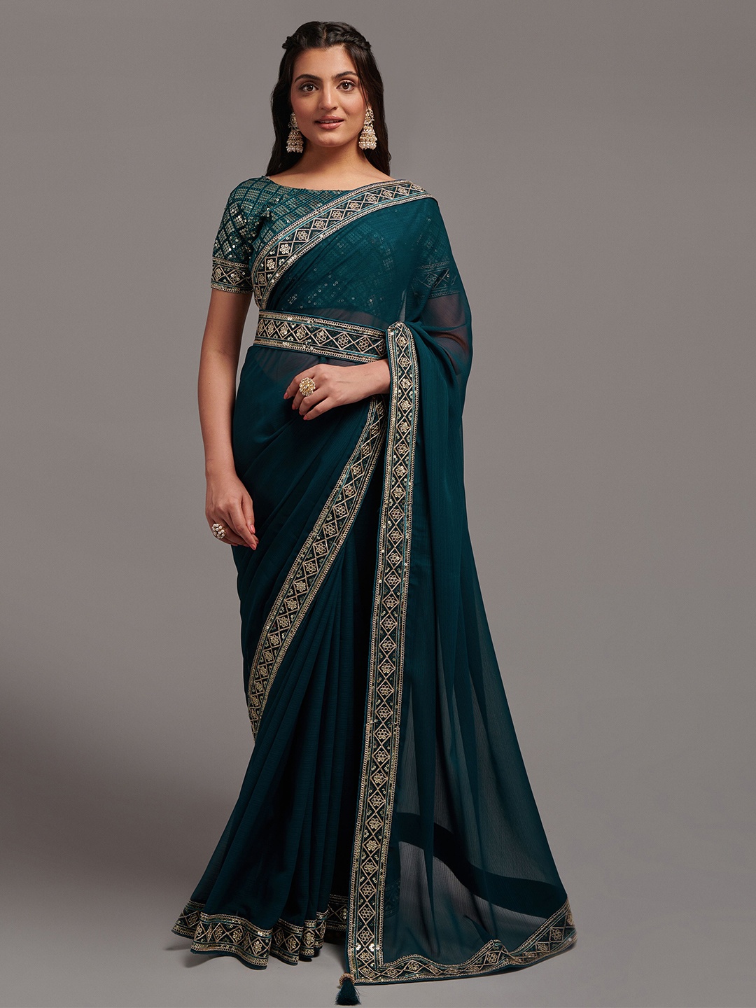 

Globon Impex Sequin Embroidered Georgette Saree, Teal