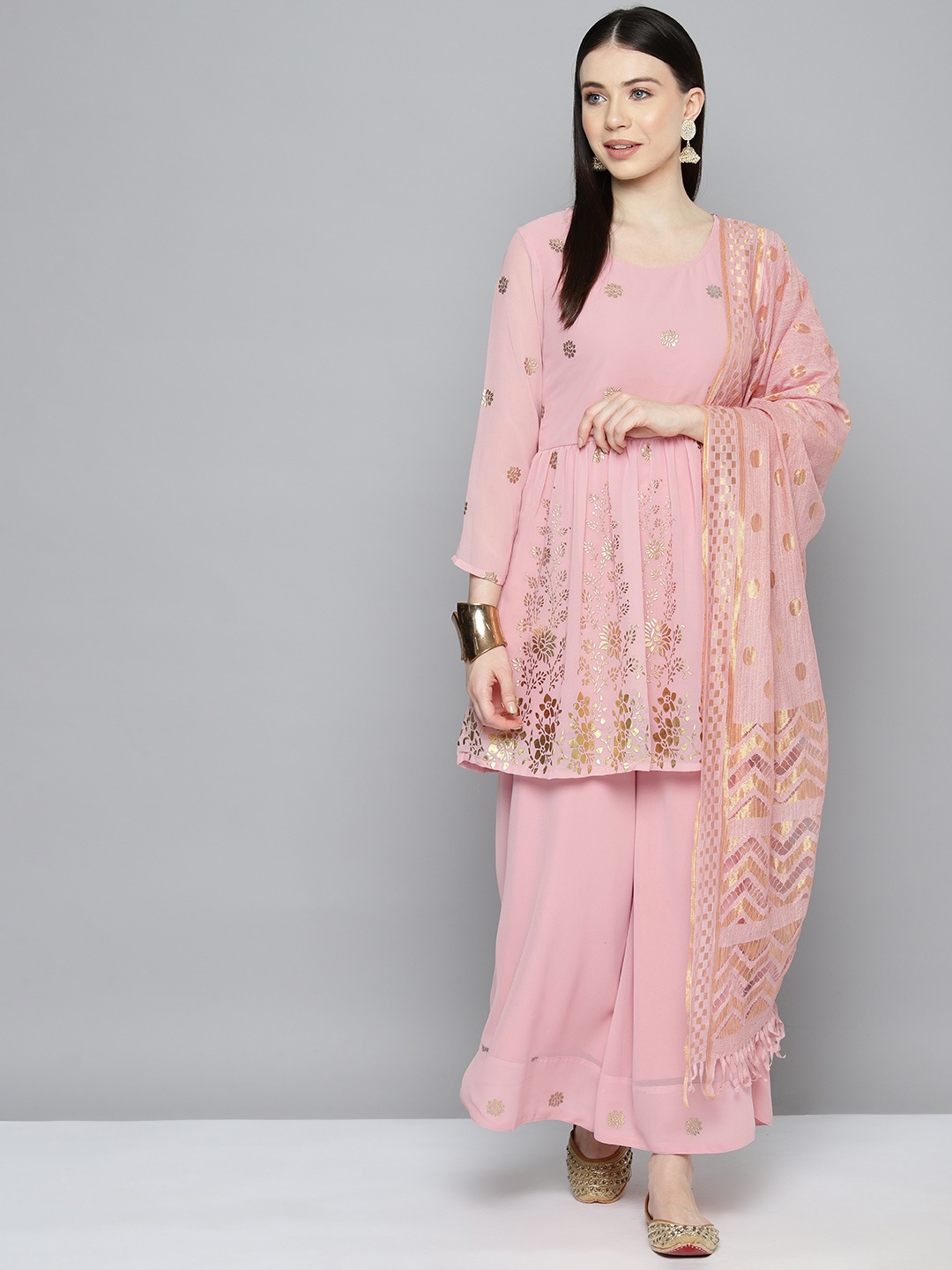 

Jompers Women Ethnic Motifs Printed Regular Kurta with Palazzos & With Dupatta, Pink