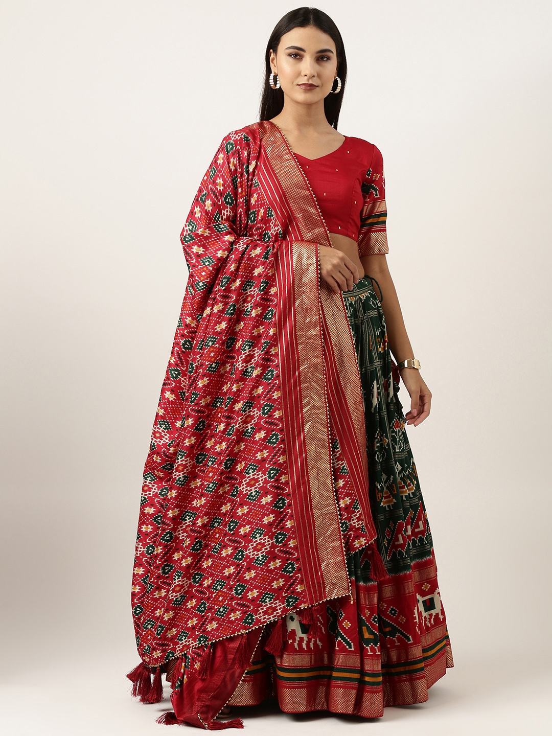 

LOOKNBOOK ART Printed Foil Print Semi-Stitched Lehenga & Unstitched Blouse With Dupatta, Green