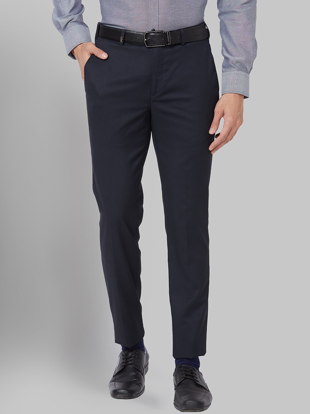 

Park Avenue Men Mid Rise Plain Slim Fit Formal Trousers, Navy blue