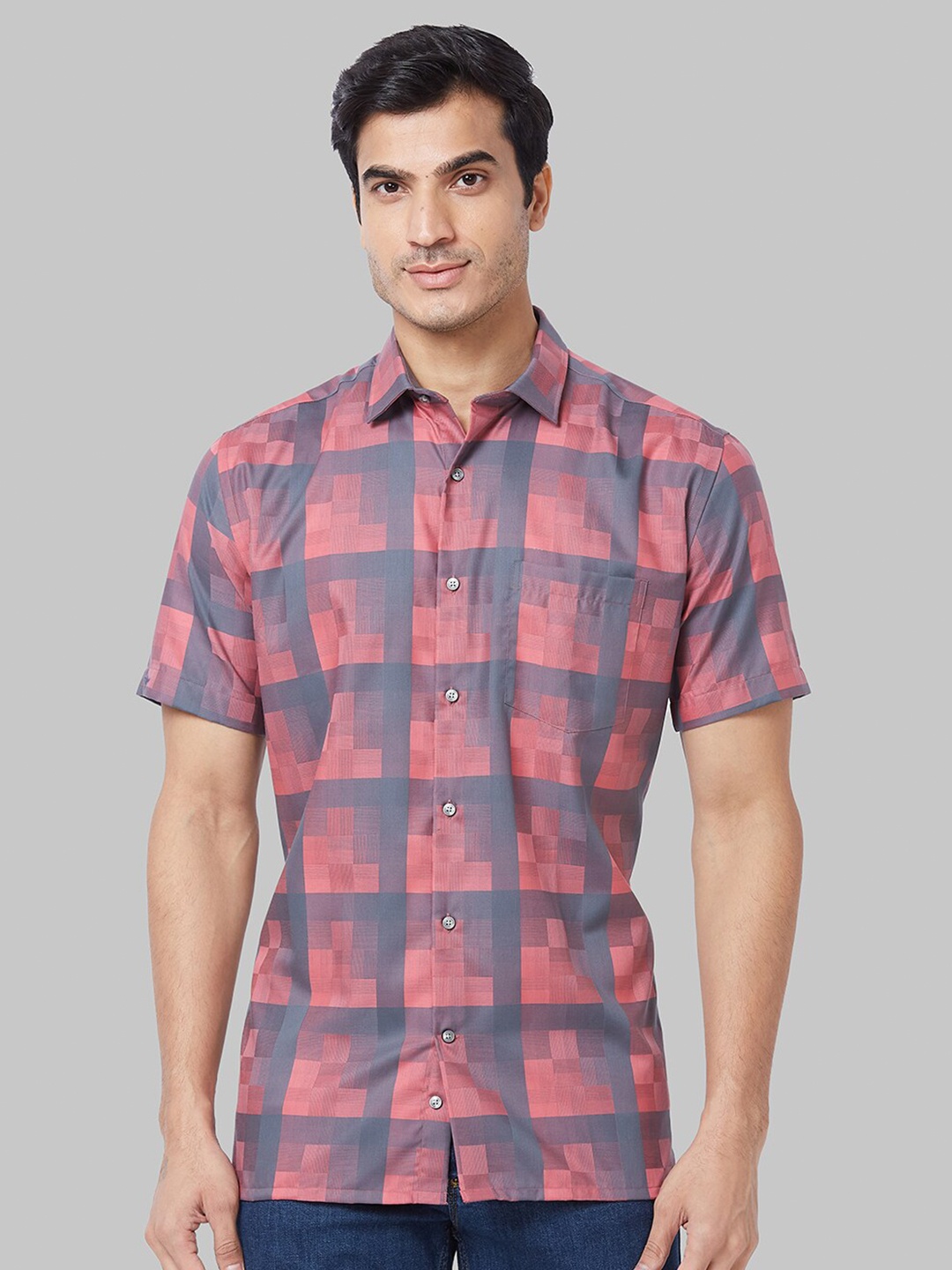 

Park Avenue Short Sleeves Opaque Checked Cotton Casual Shirt, Maroon