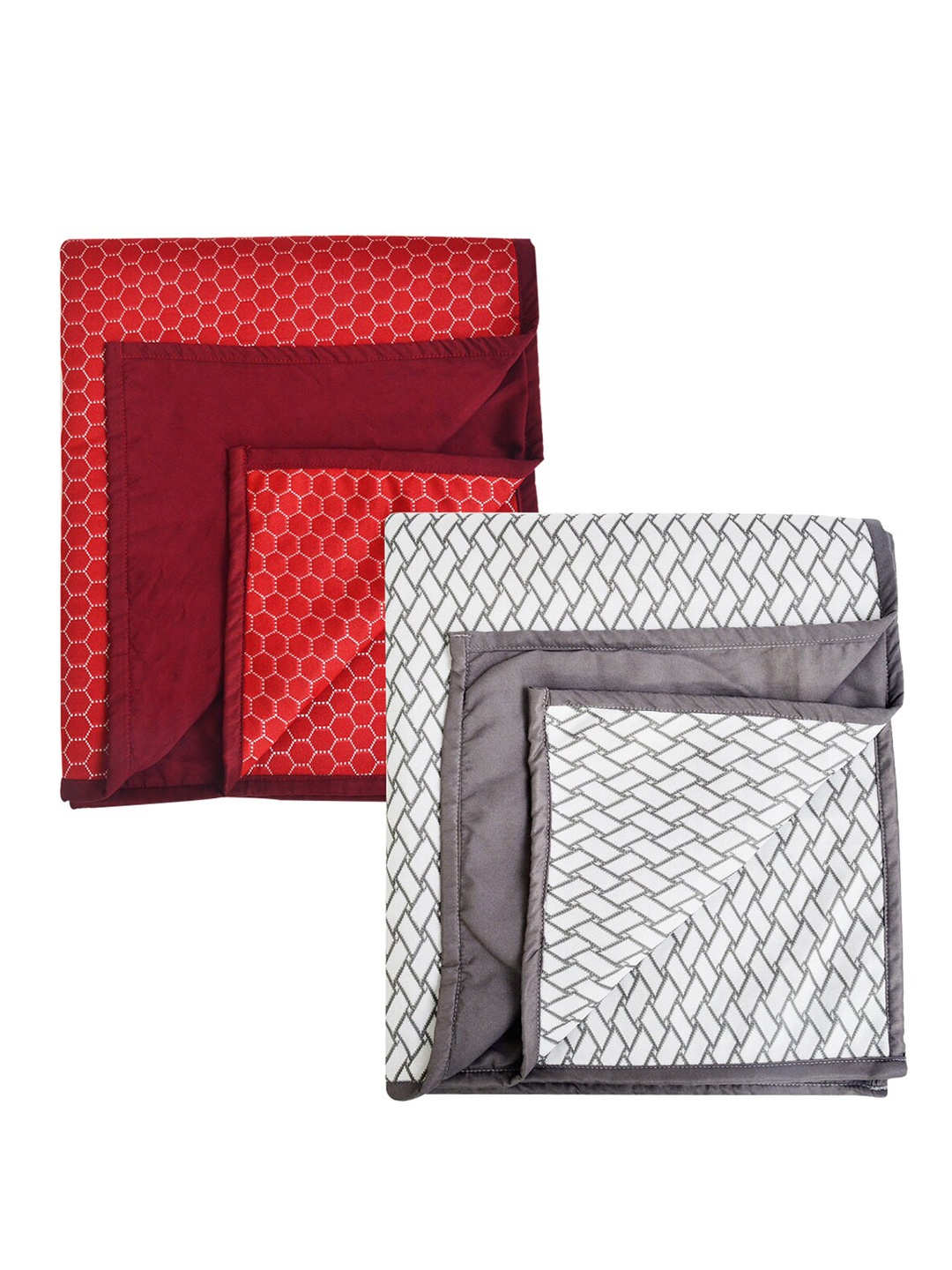 

Adbeni Kids 2-Pcs Maroon & Grey Printed Cotton Waterproof Mattress Protectors
