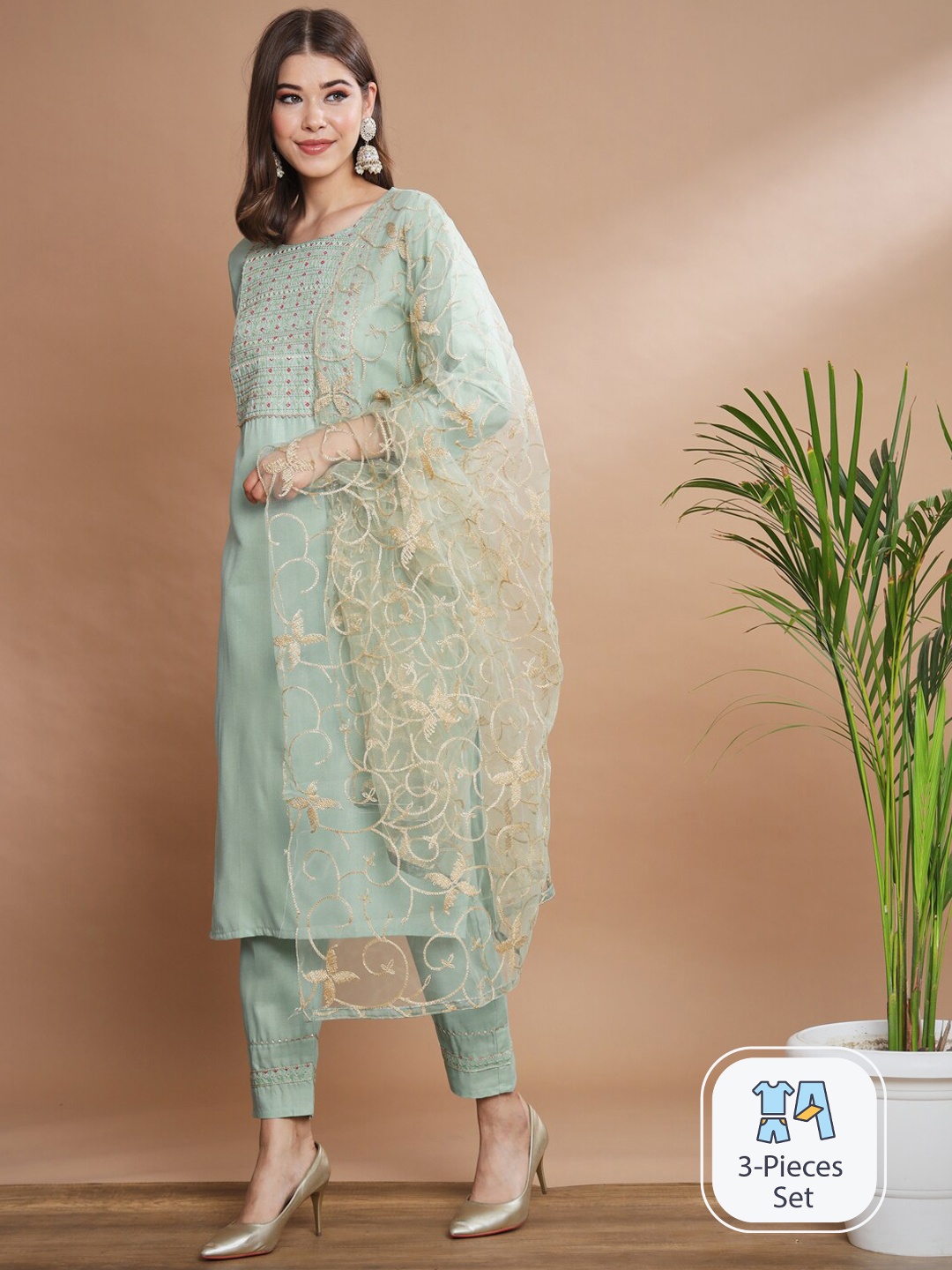 

PPTOSS Embroidered Kurta With Trousers & Dupatta, Green