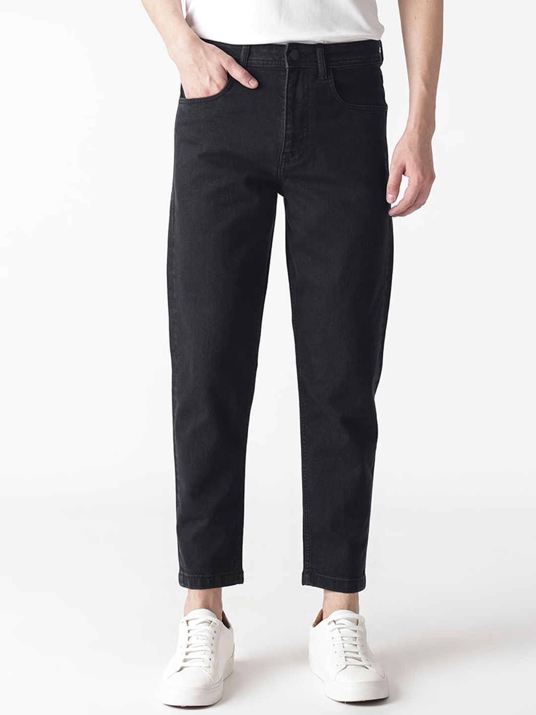 

RARE RABBIT Men Sam Carrot Fit Mid-Rise Jeans, Black