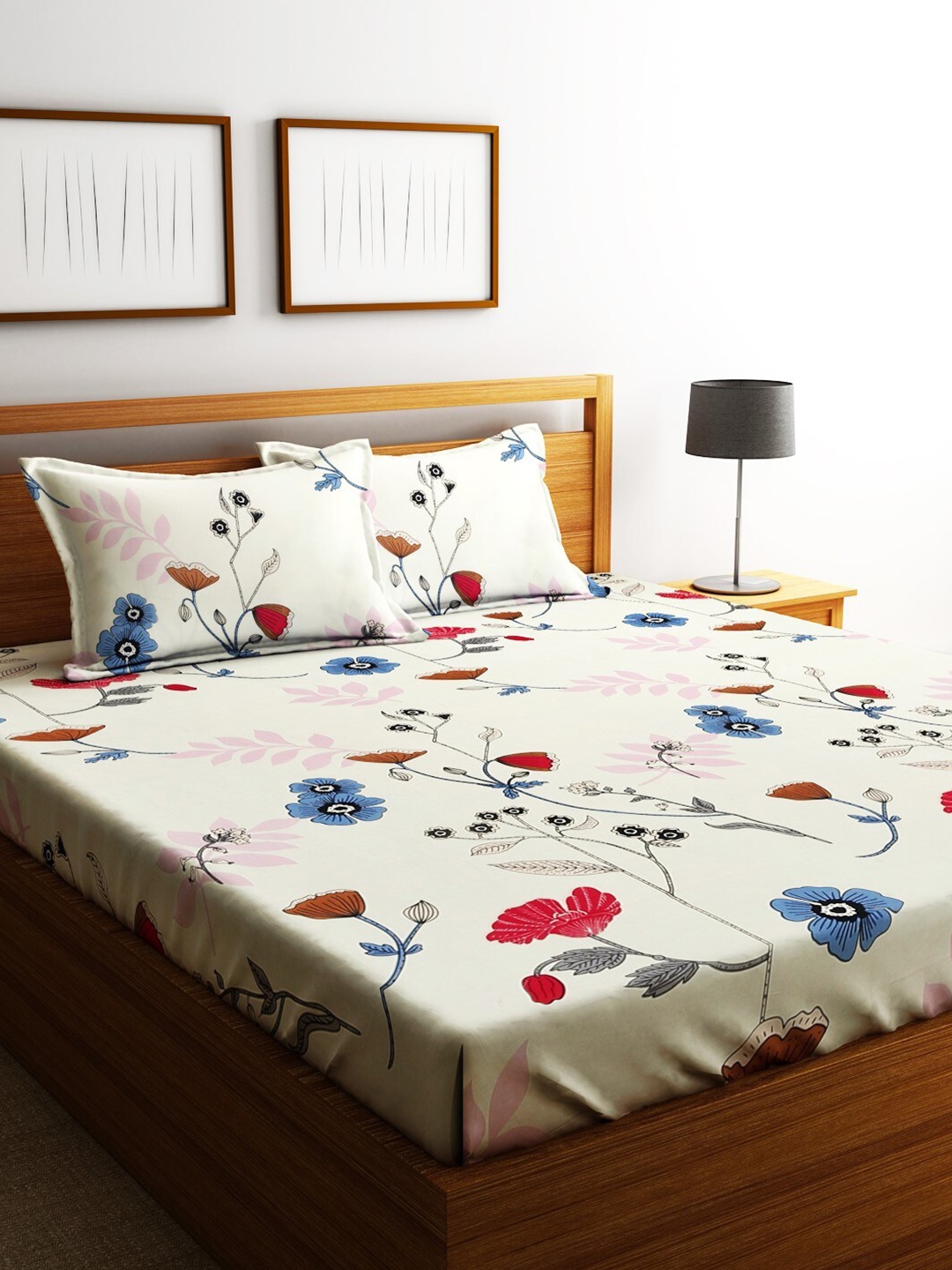 

Home Sizzler White & Red Floral 210 TC Cotton Queen Bedsheet with 2 Pillow Covers