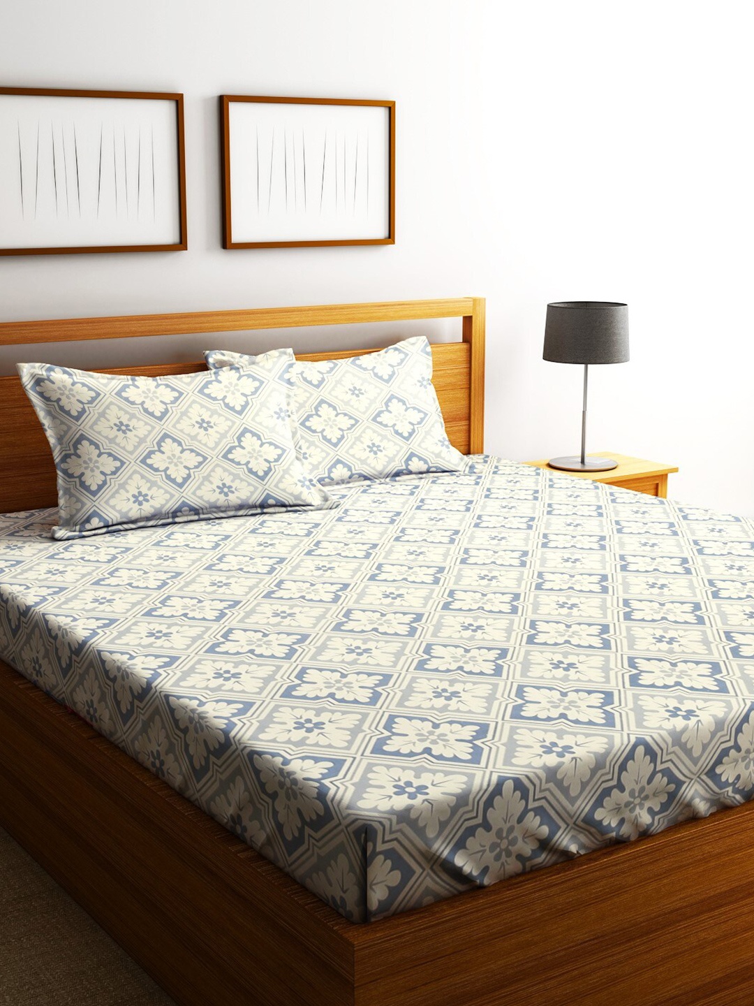 

Home Sizzler Grey & White Printed Microfibre 210 TC Queen Bedsheet & 2 Pillow Covers