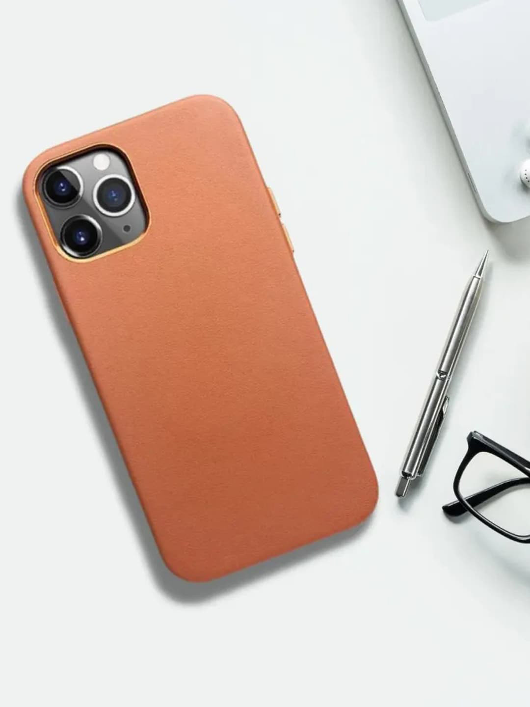 

TREEMODA iPhone 14 Leather Phone Case, Brown