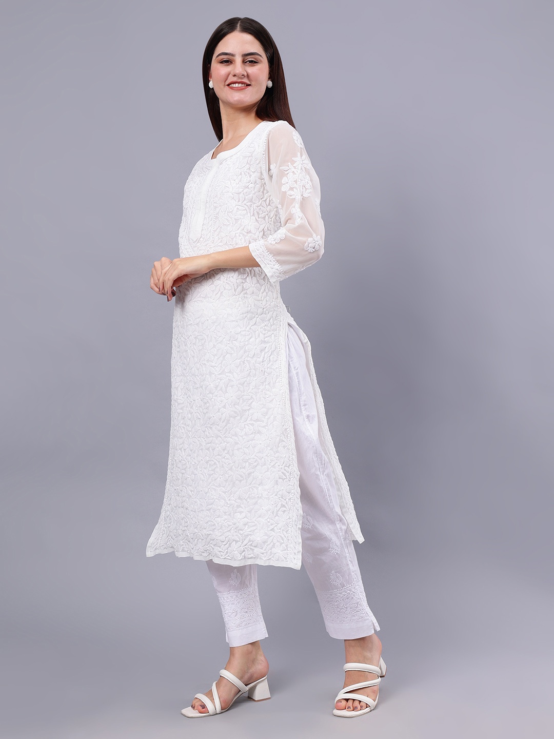 

Seva Chikan Floral Embroidered Chikankari Georgette Kurta, White