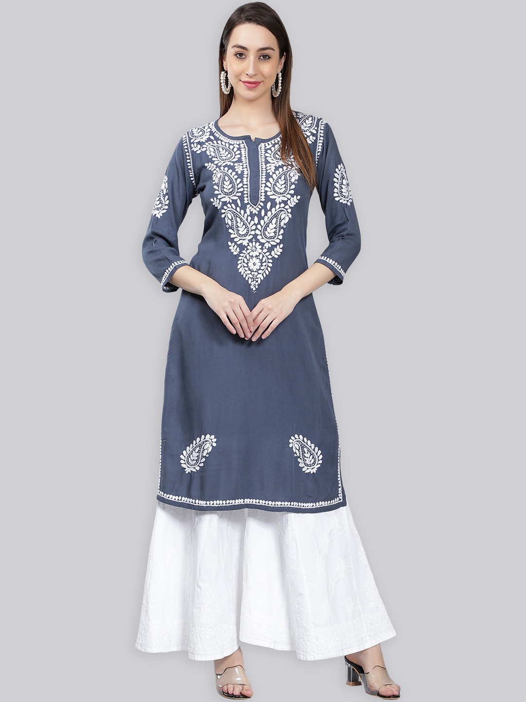 

Seva Chikan Chikankari Paisley Embroidered Round Neck Three-Quarter Sleeve Straight Kurta, Grey