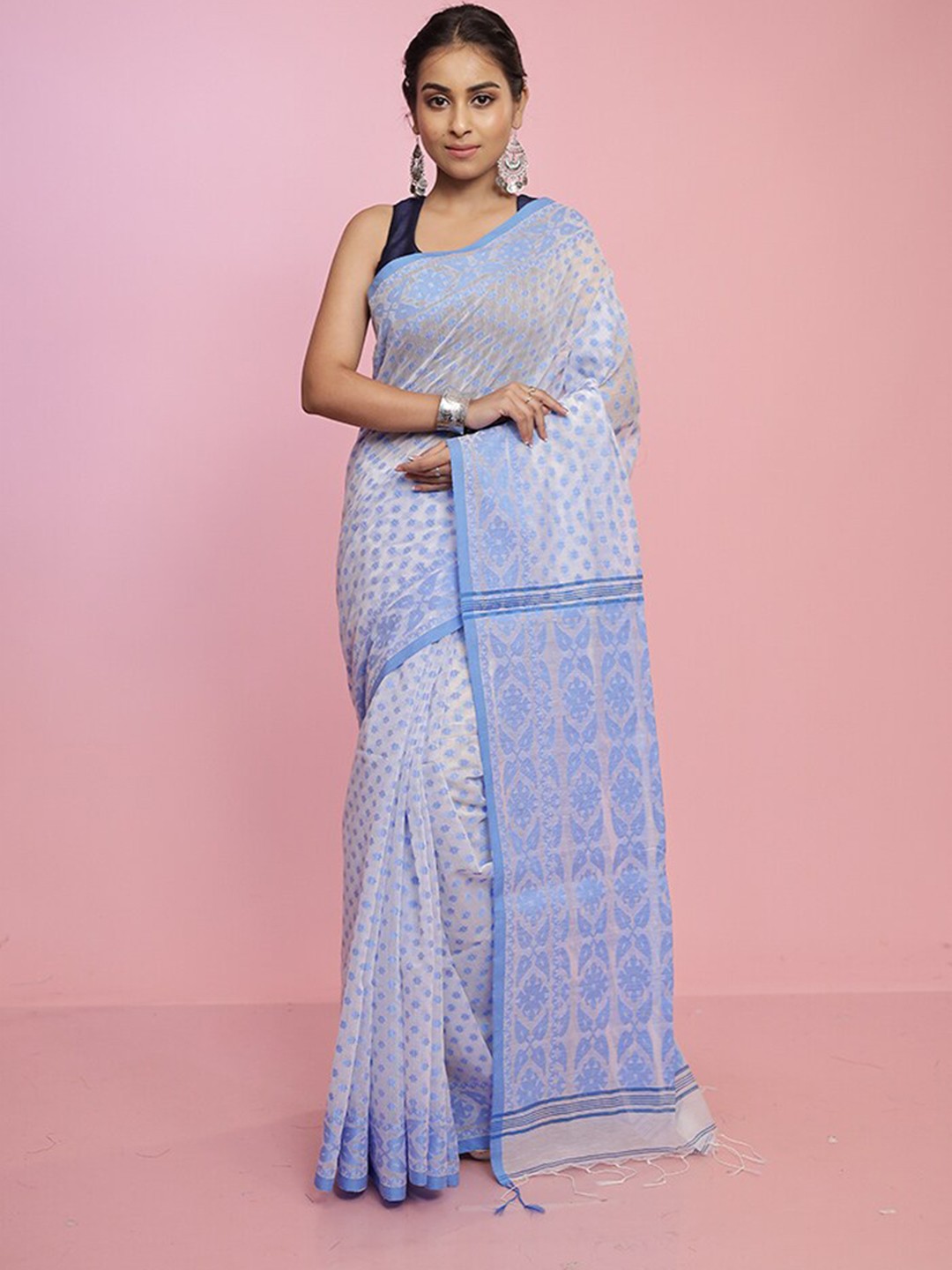 

AllSilks Floral Printed Saree, White