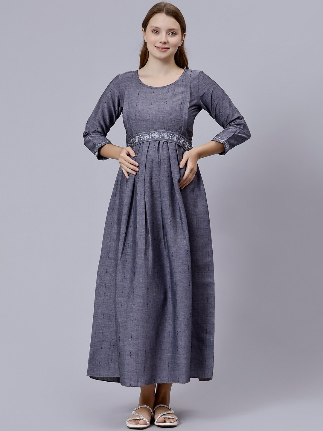 

DUMMY SHAPE Self Design Maternity Pure Cotton Maxi Dress With Belt, Grey