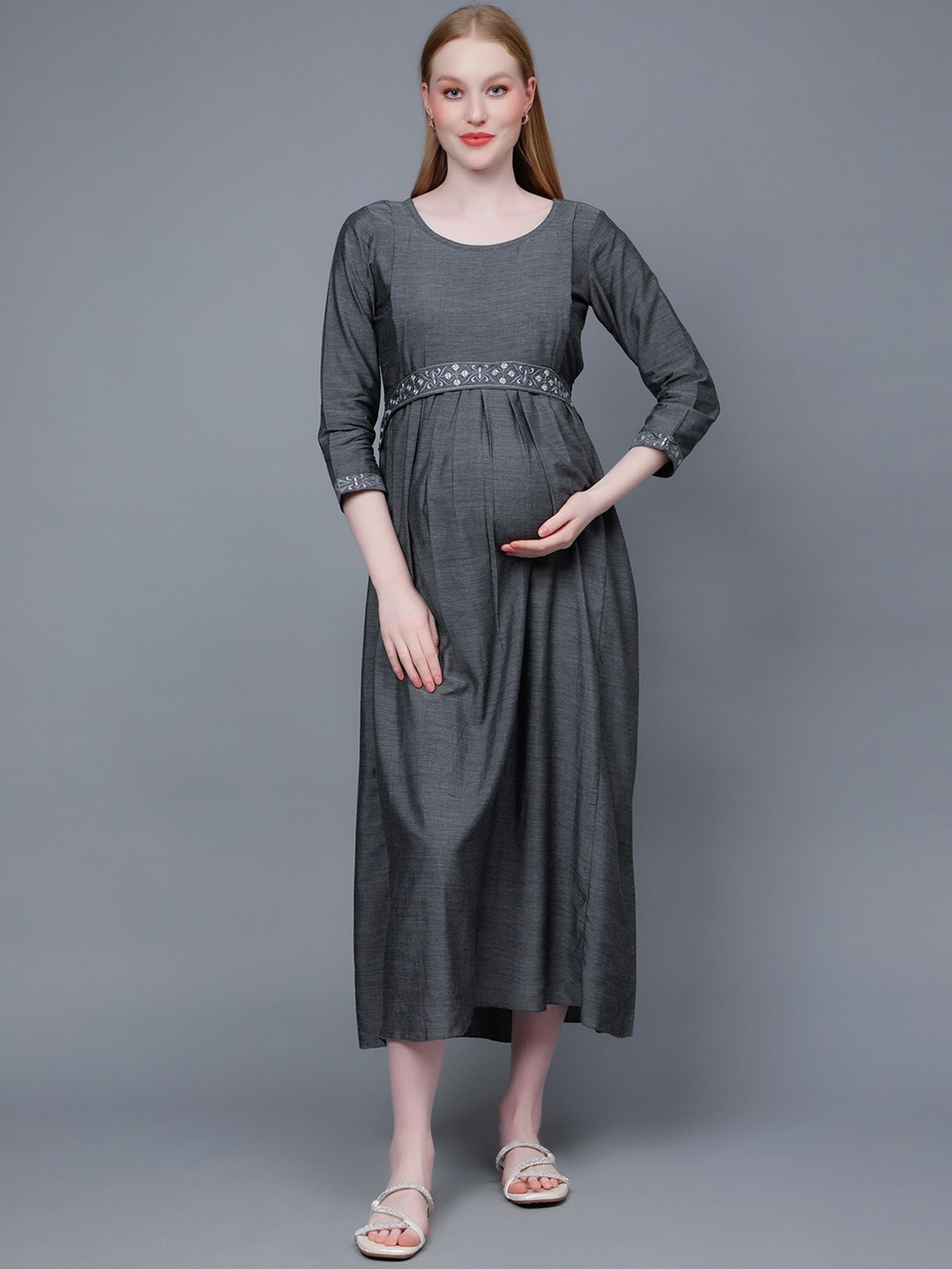 

DUMMY SHAPE Embroidered Maternity Pure Cotton A-Line Dress, Black
