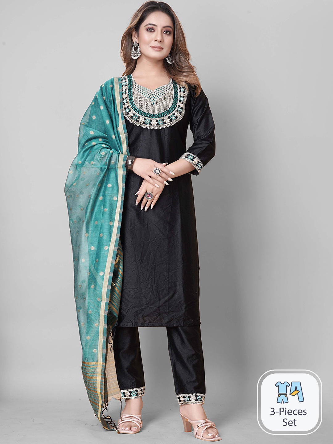 

PRASTHAN Floral Yoke Design Embroidered Kurta & Trousers With Dupatta, Black