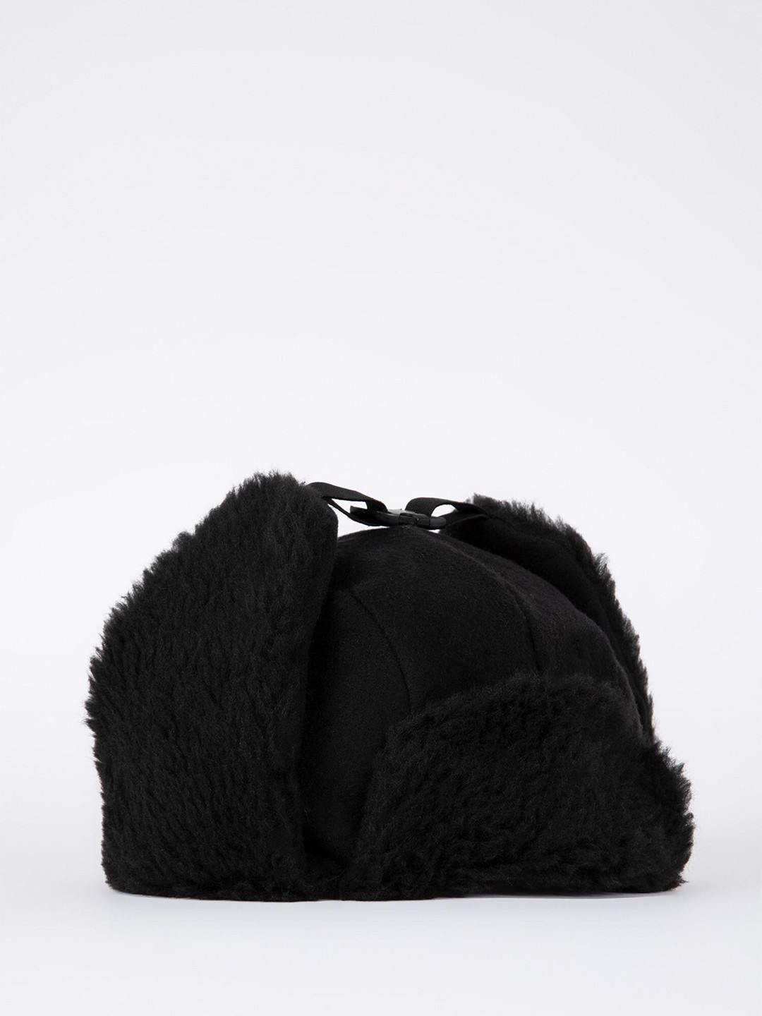 

DeFacto Men Black Beanie