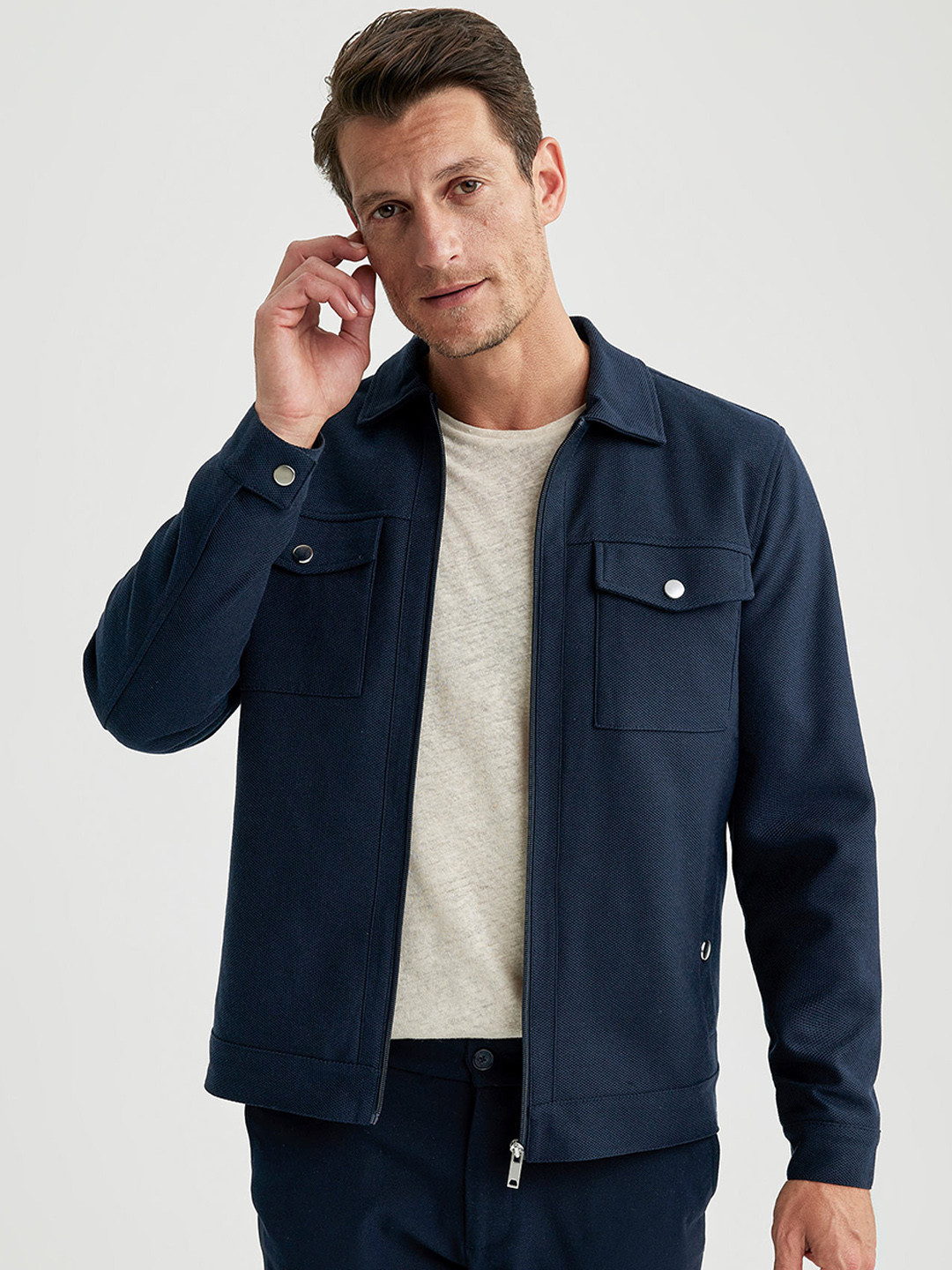 

DeFacto Spread Collar Long Sleeves Tailored Jacket, Navy blue