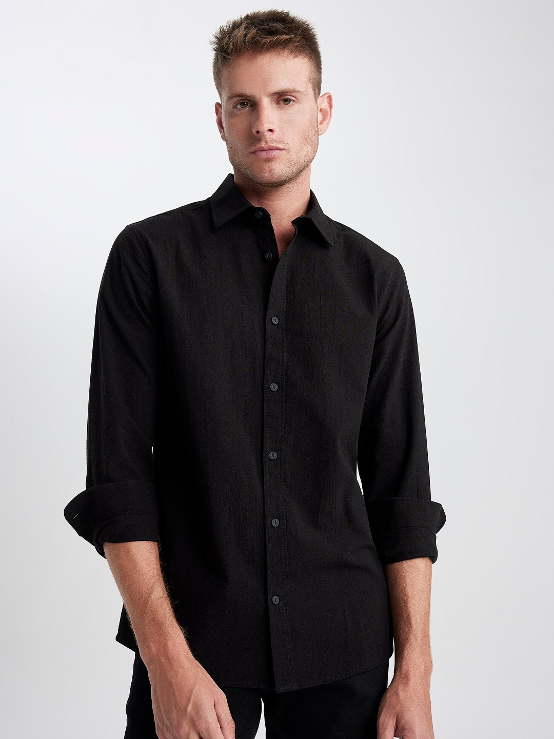 

DeFacto Spread Collar Opaque Casual Shirt, Black