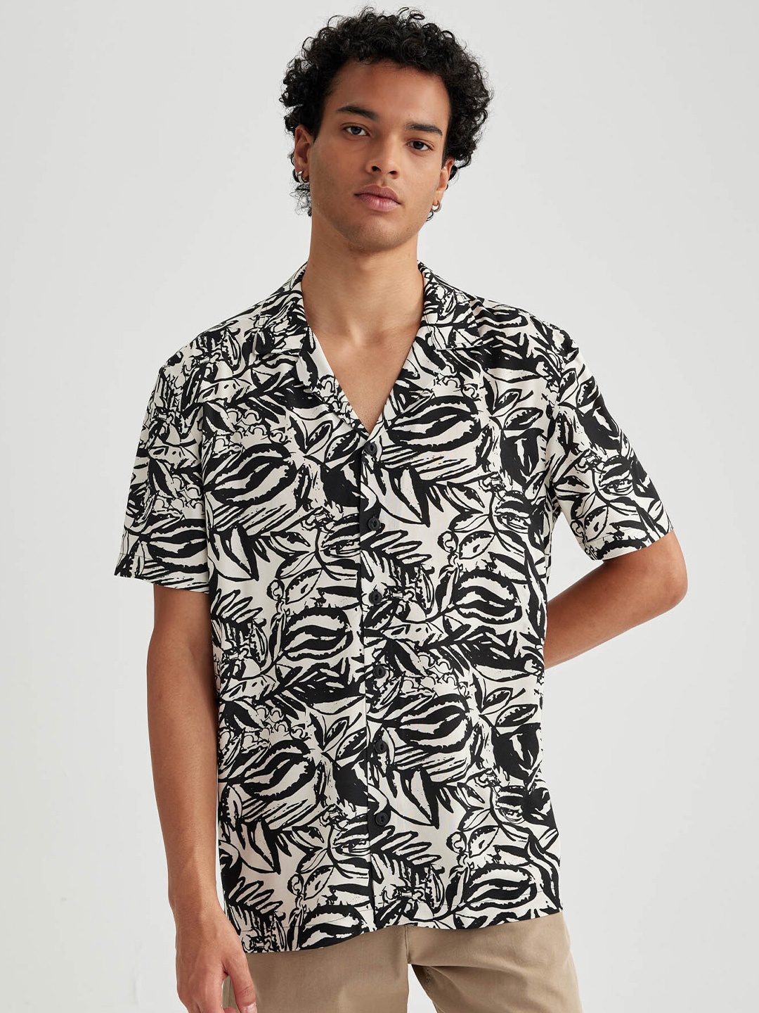 

DeFacto Floral Printed Casual Shirt, Na