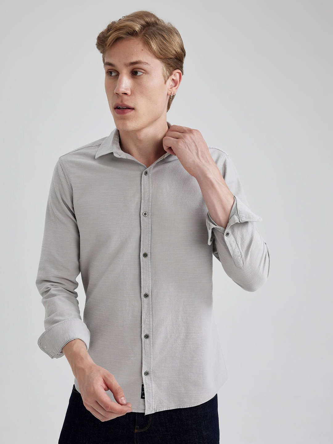 

DeFacto Spread Collar Opaque Casual Shirt, Grey