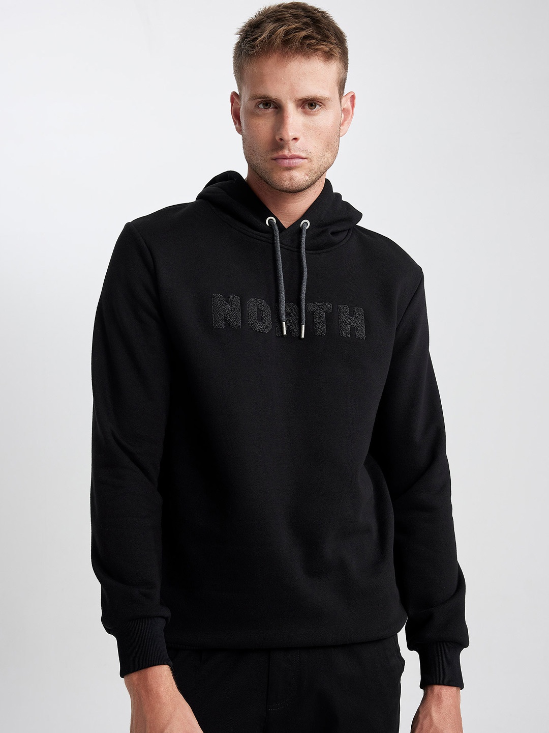 

DeFacto Pullover Hooded Sweatshirt, Black