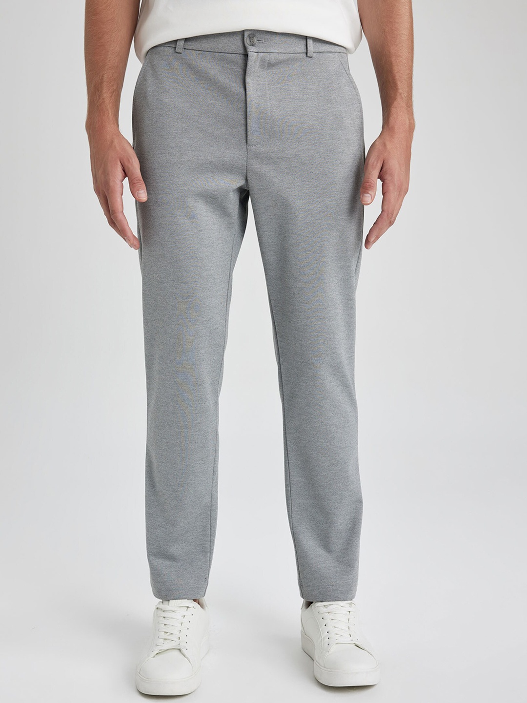 

DeFacto Men Mid-Rise Regular Trousers, Grey
