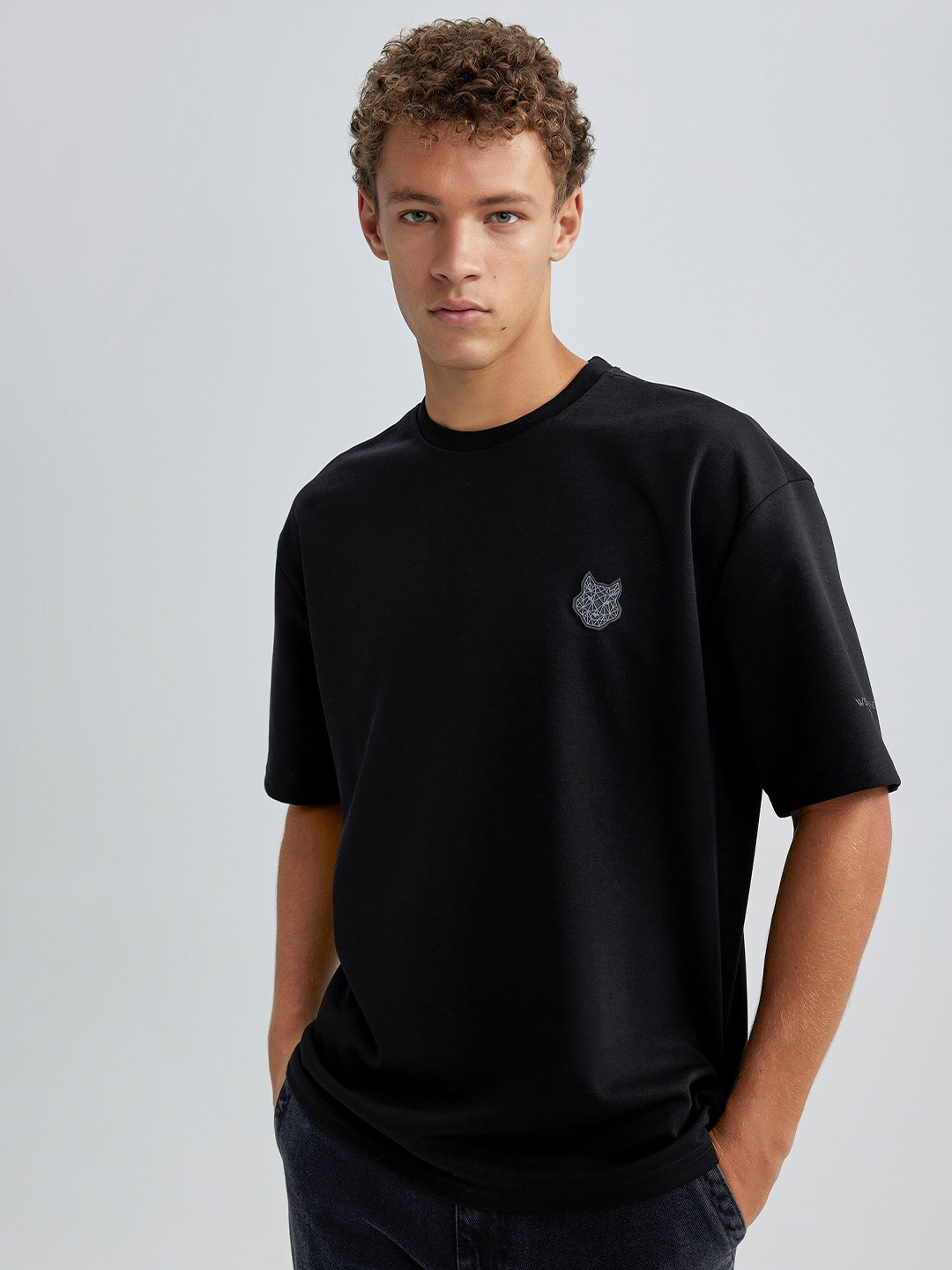 

DeFacto Round Neck Pure Cotton T-shirt, Black