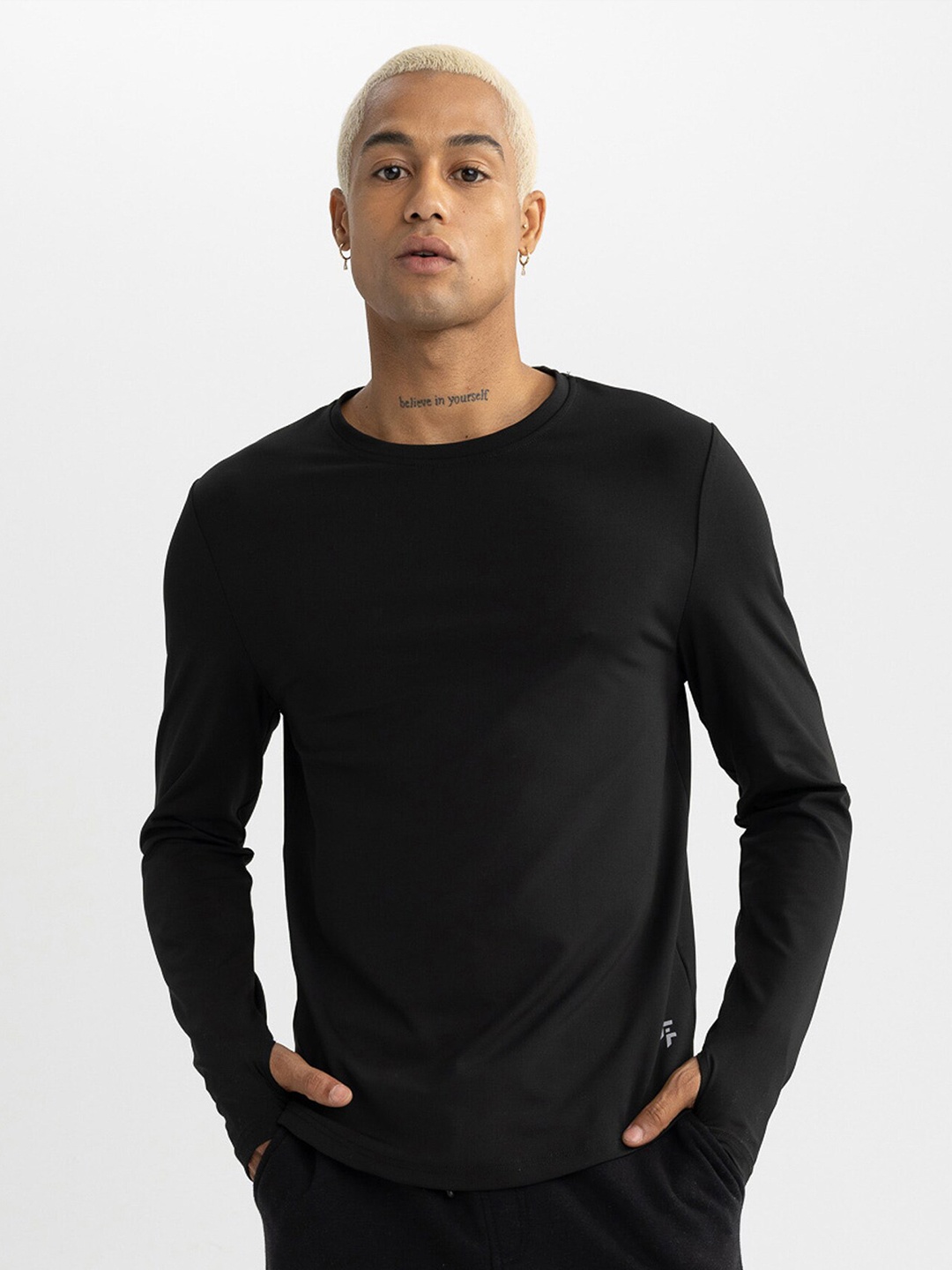 

DeFacto Round Neck Regular Fit T-Shirt, Black