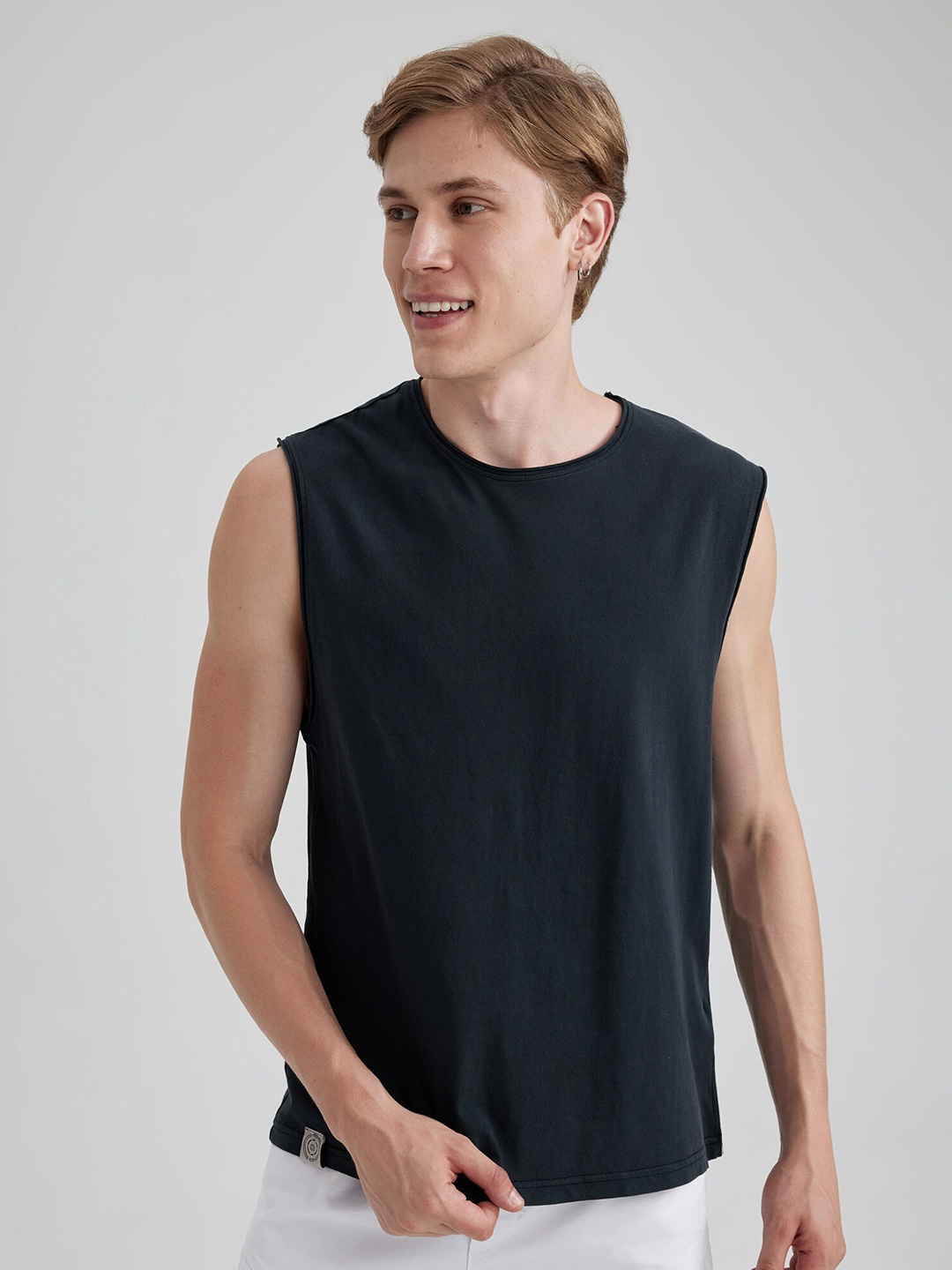 

DeFacto Round Neck Cotton T- Shirt, Na