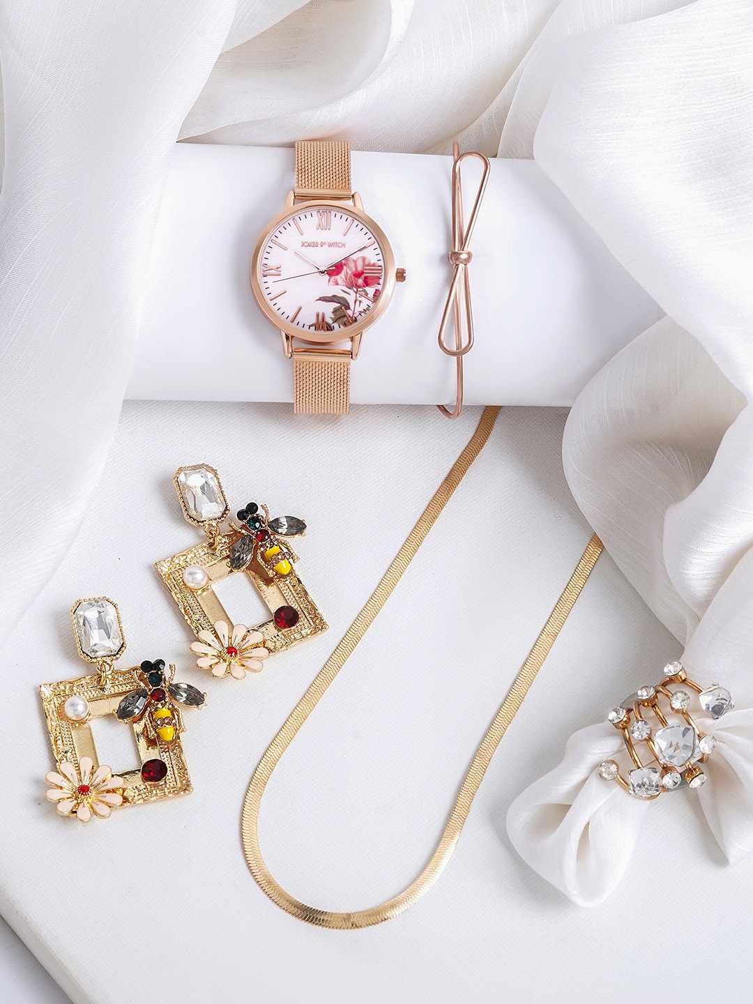 

JOKER & WITCH Women Shaey Love Stack Watch Gift Set JWLS688, Rose gold