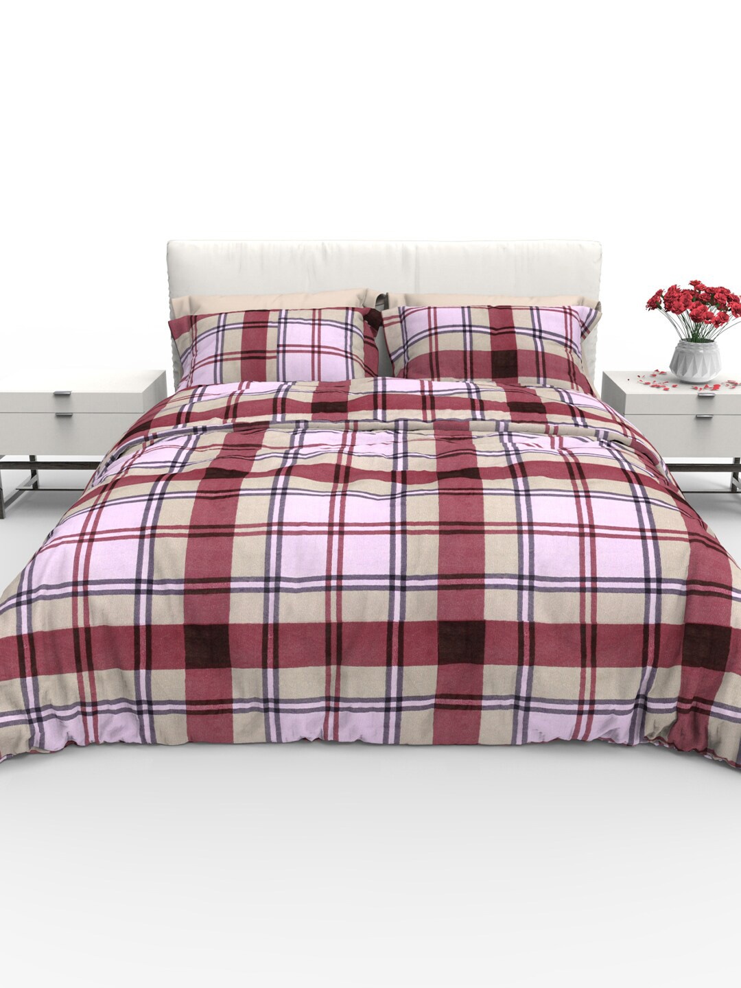 

THE WHITE MOSS Faith Red Geometric Cotton Satin 220 TC Queen Bedsheet with 2 Pillow Covers