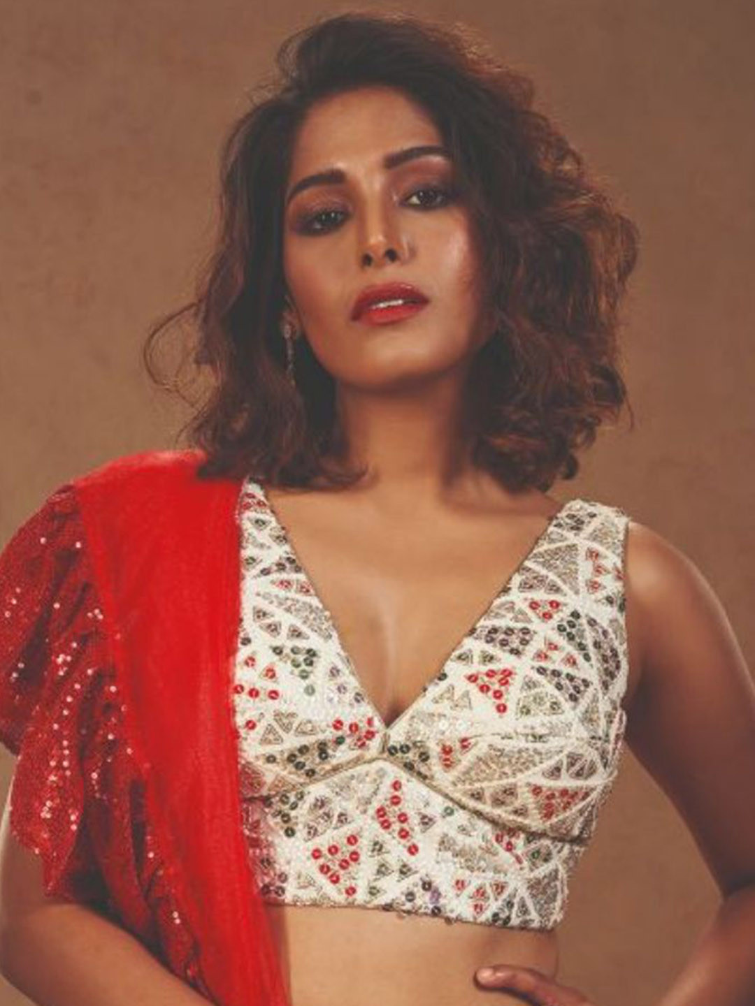 

SALWAR STUDIO Embroidered Saree Blouse, White