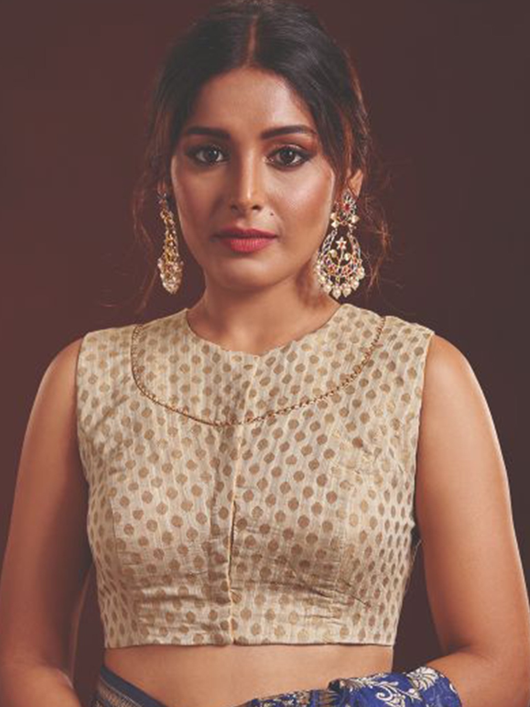 

SALWAR STUDIO Jamewar Ready To Wear Sleeveless Blouse, Gold