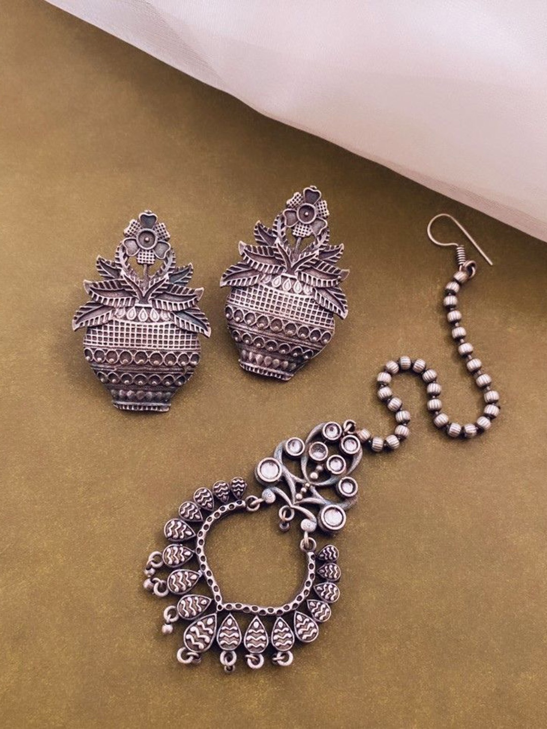 

ATIBELLE Silver-Plated Oxidised Drop Earrings With Maang Tikka Jewellery Set