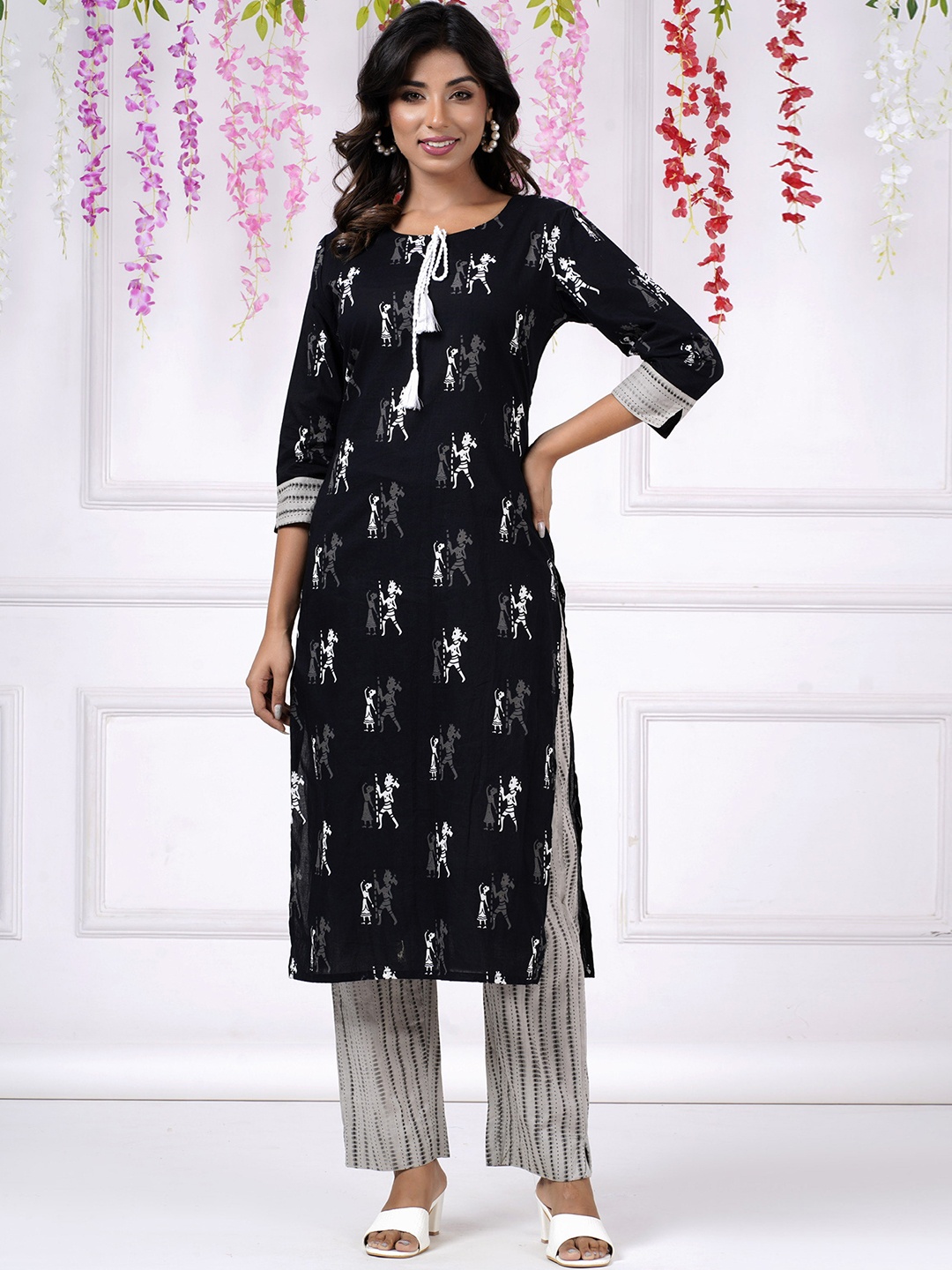 

PARCHHAI Ethnic Motifs Printed Pure Cotton Kurta With Trousers, Black