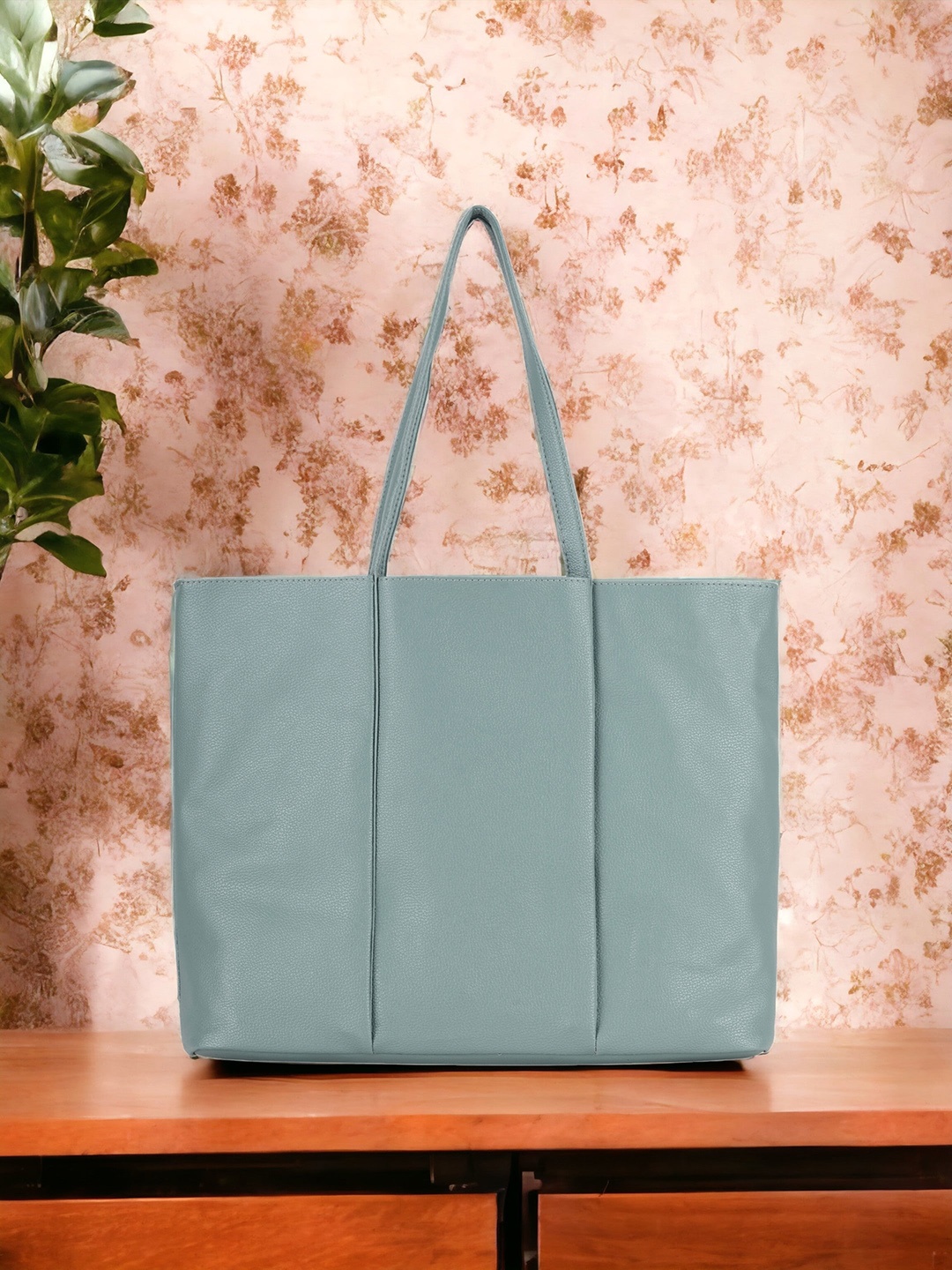 

Toteteca Structured Shoulder Bag, Green