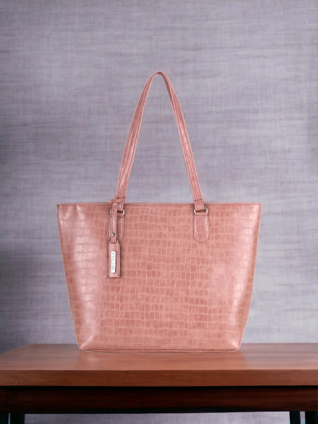 

Toteteca Handheld Bag, Pink