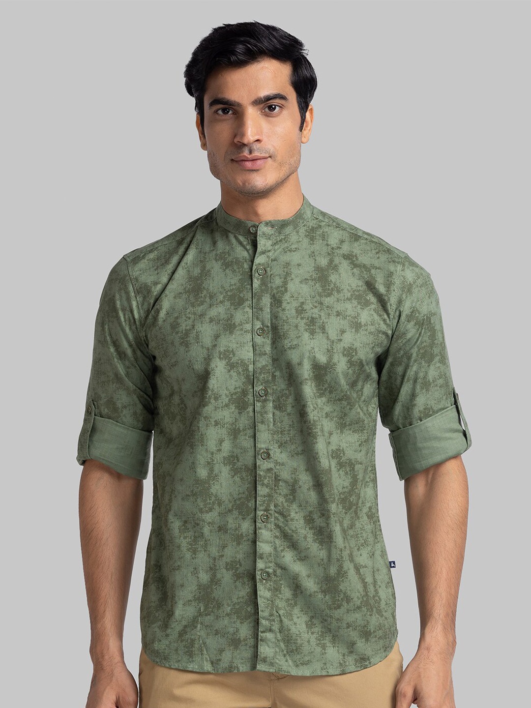 

Parx Band Collar Slim Fit Printed Roll-Up Sleeves Casual Shirt, Green