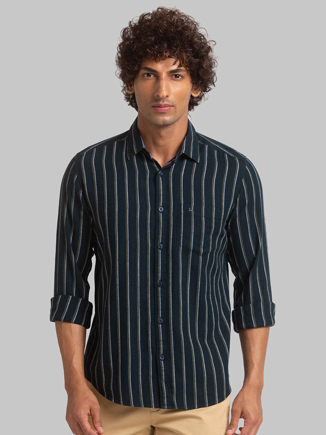 

Parx Slim Fit Opaque Striped Cotton Casual Shirt, Green