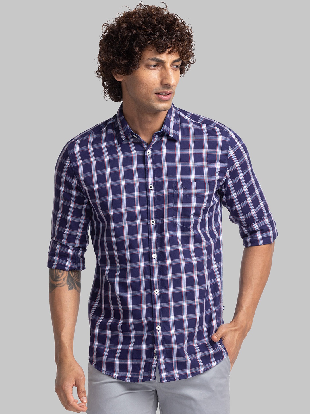 

Parx Slim Fit Checked Cotton Casual Shirt, Navy blue