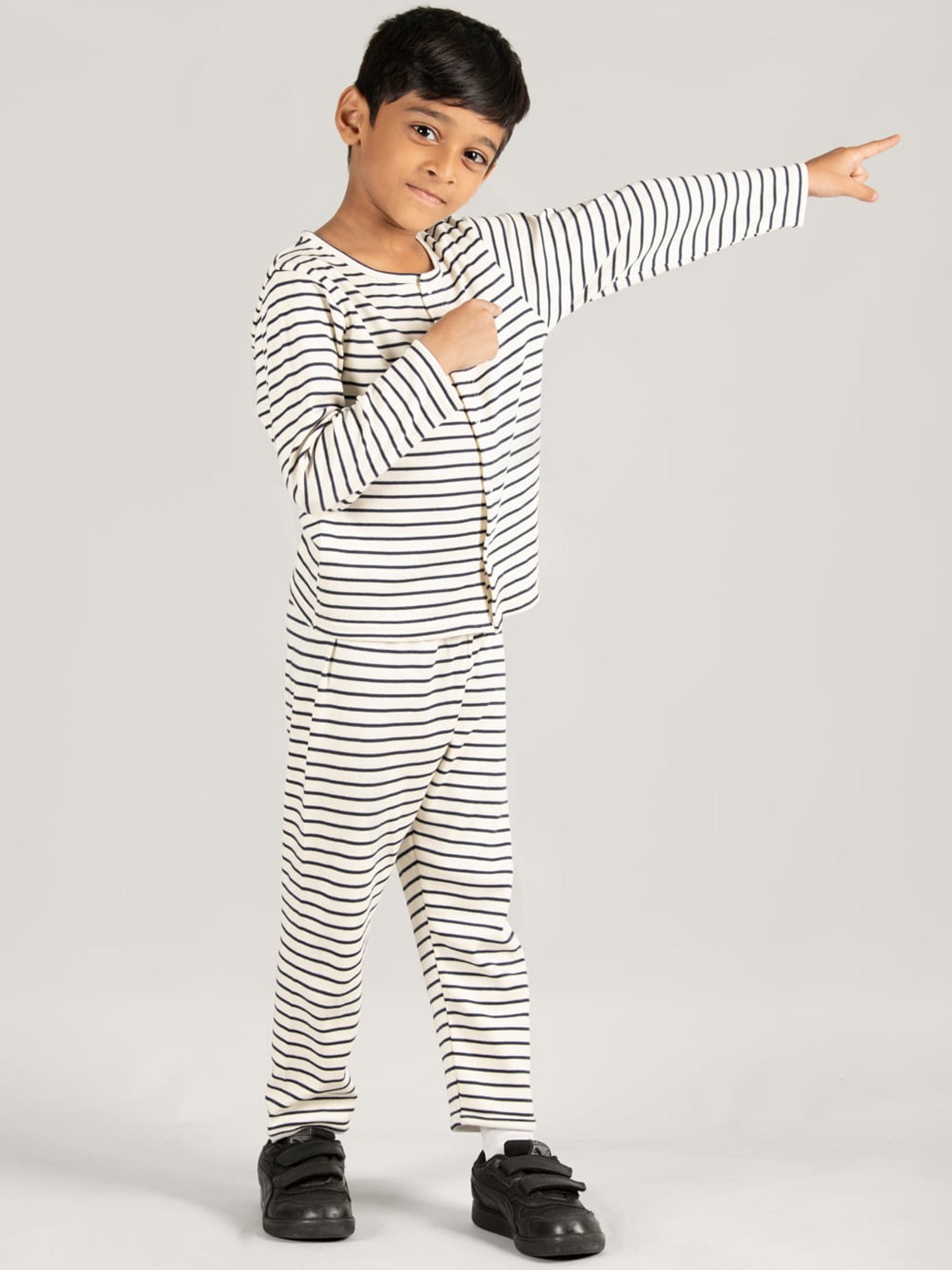 

Zalio Boys Striped Pure Cotton Night Suit, White