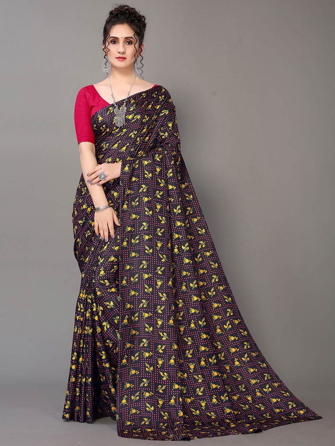 

KALINI Floral Printed Saree, Black