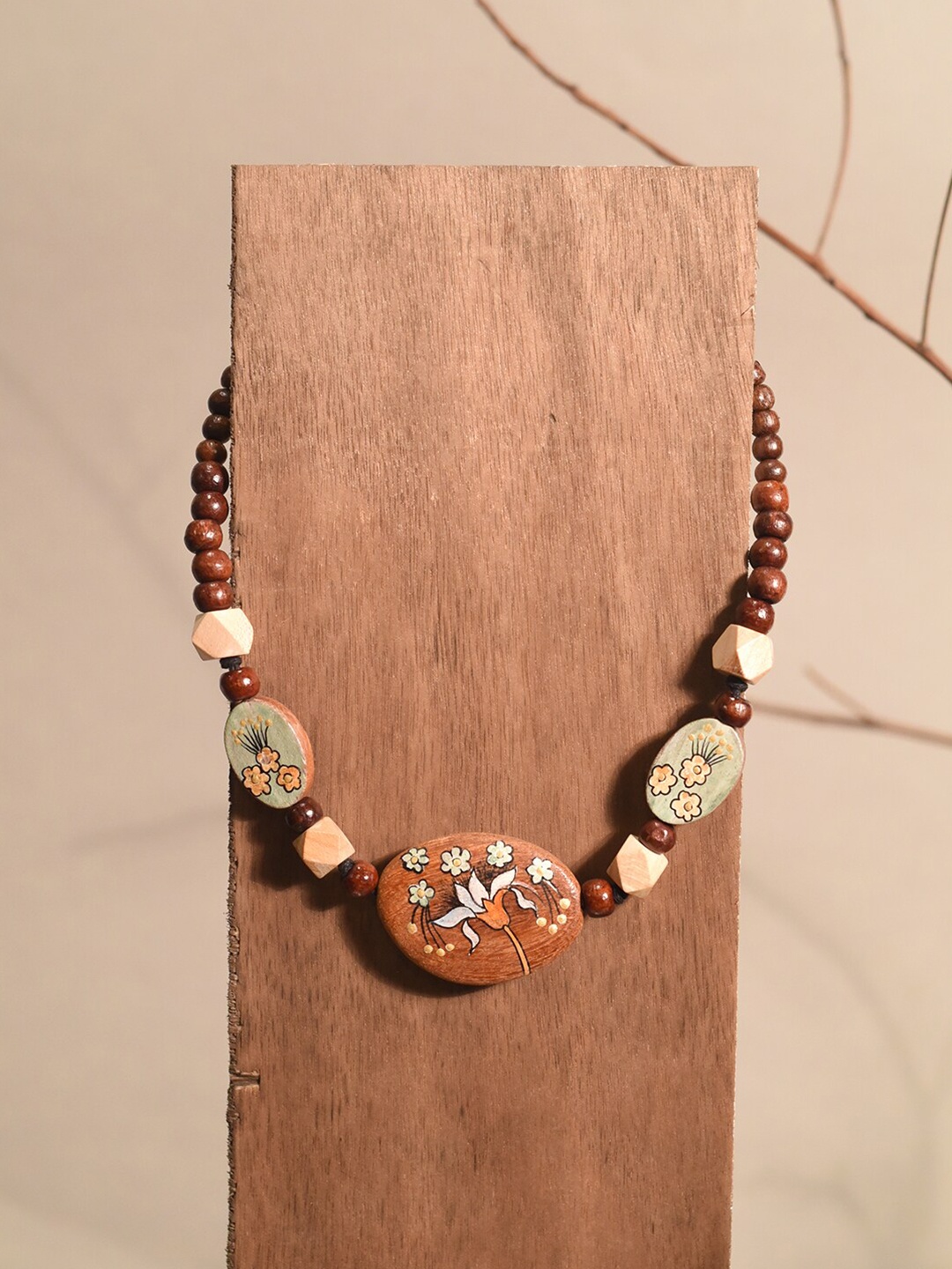 

AAKRITI ART CREATIONS Unisex Brass-Plated Beaded Necklace, Gold
