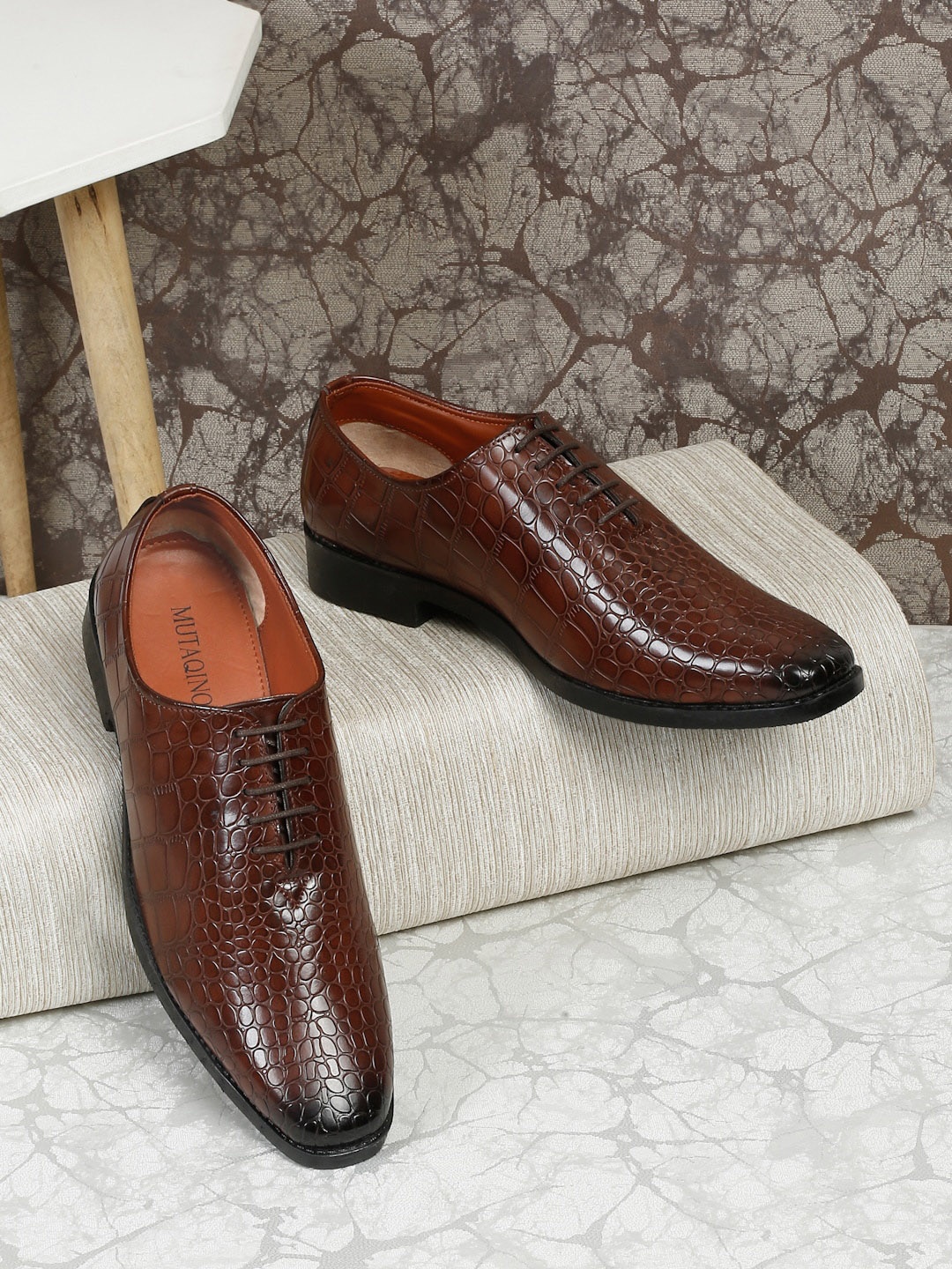 

MUTAQINOTI Men Textured Lightweight Leather Formal Derbys, Brown
