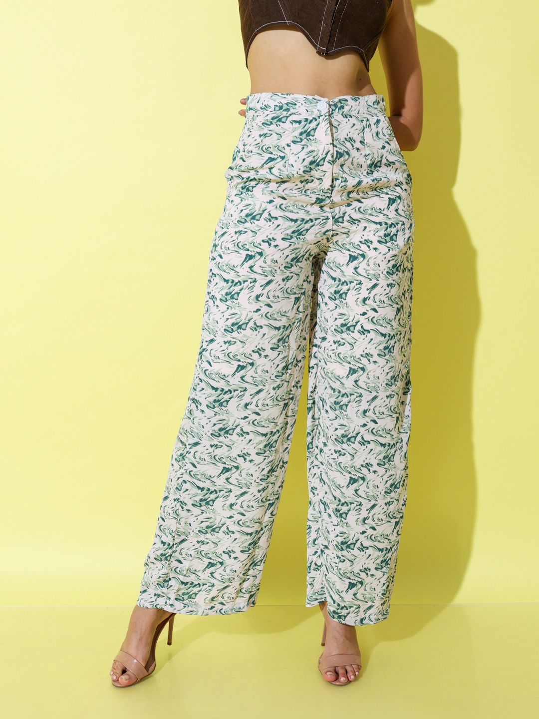 

Stylecast X Hersheinbox Women Abstract Printed Flared Pleated Trousers, Off white