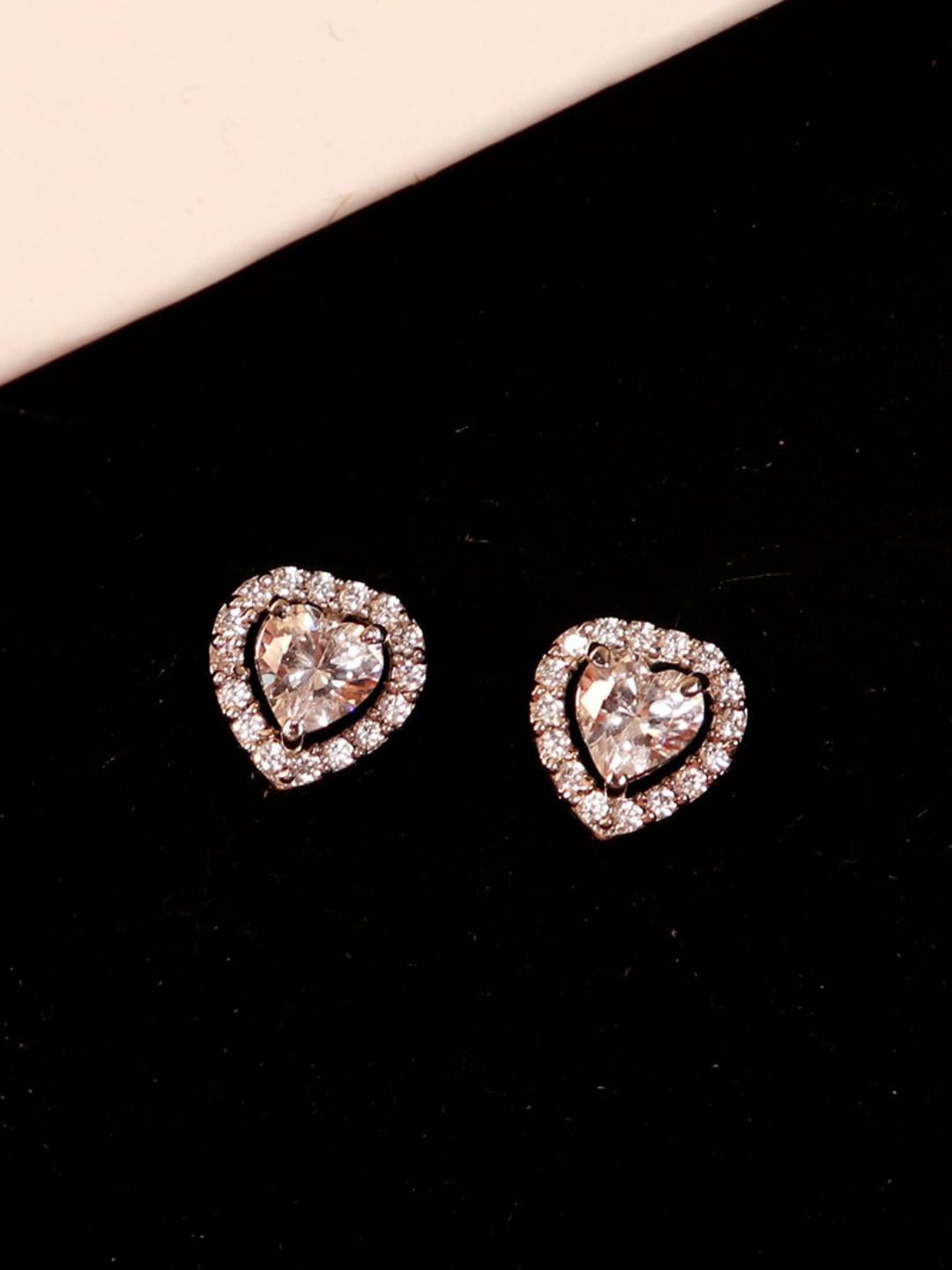 

Zarkan Contemporary Studs Earrings, Silver