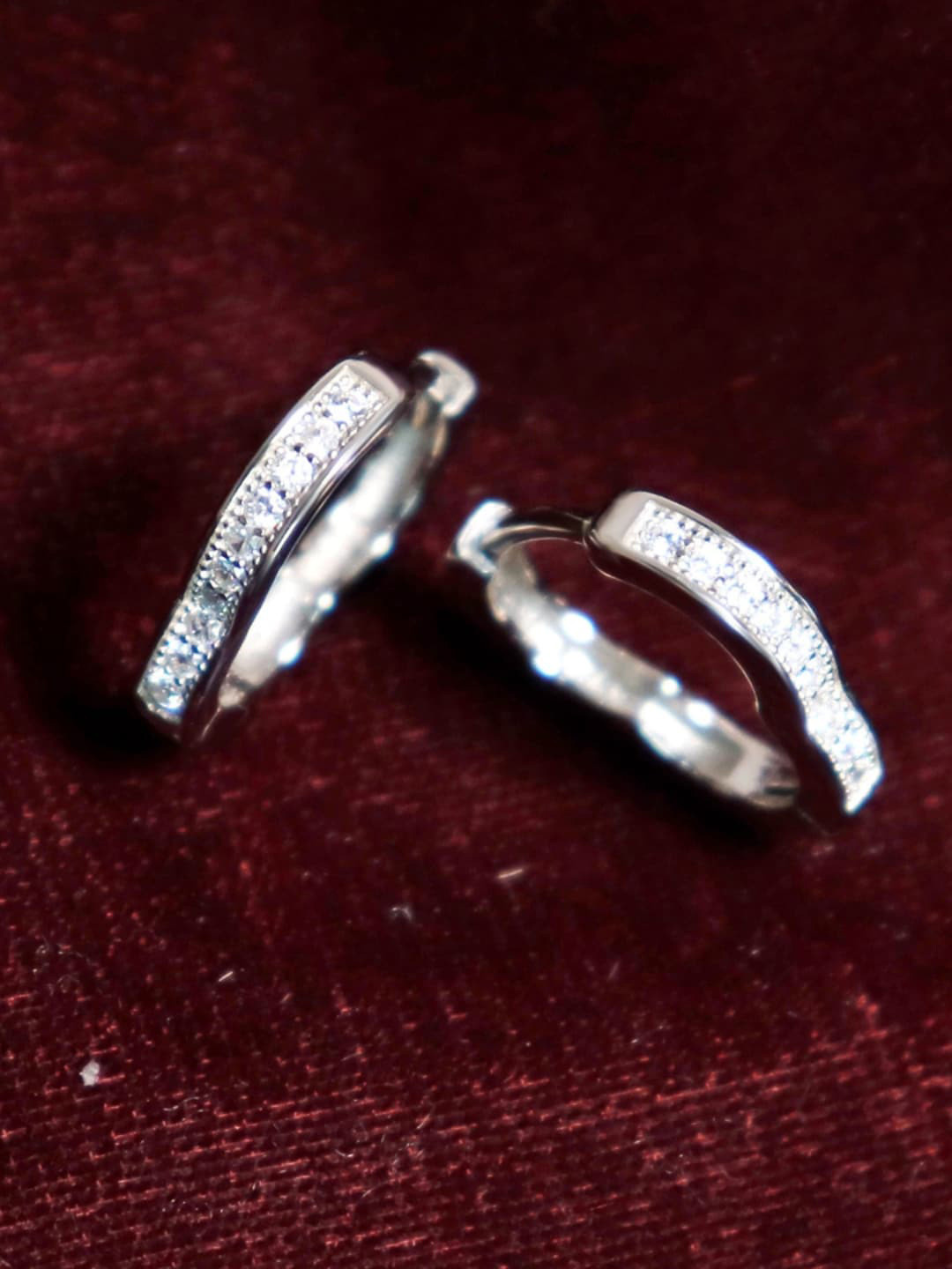 

Zarkan Sterling Silver American Diamond Contemporary Studs Earrings